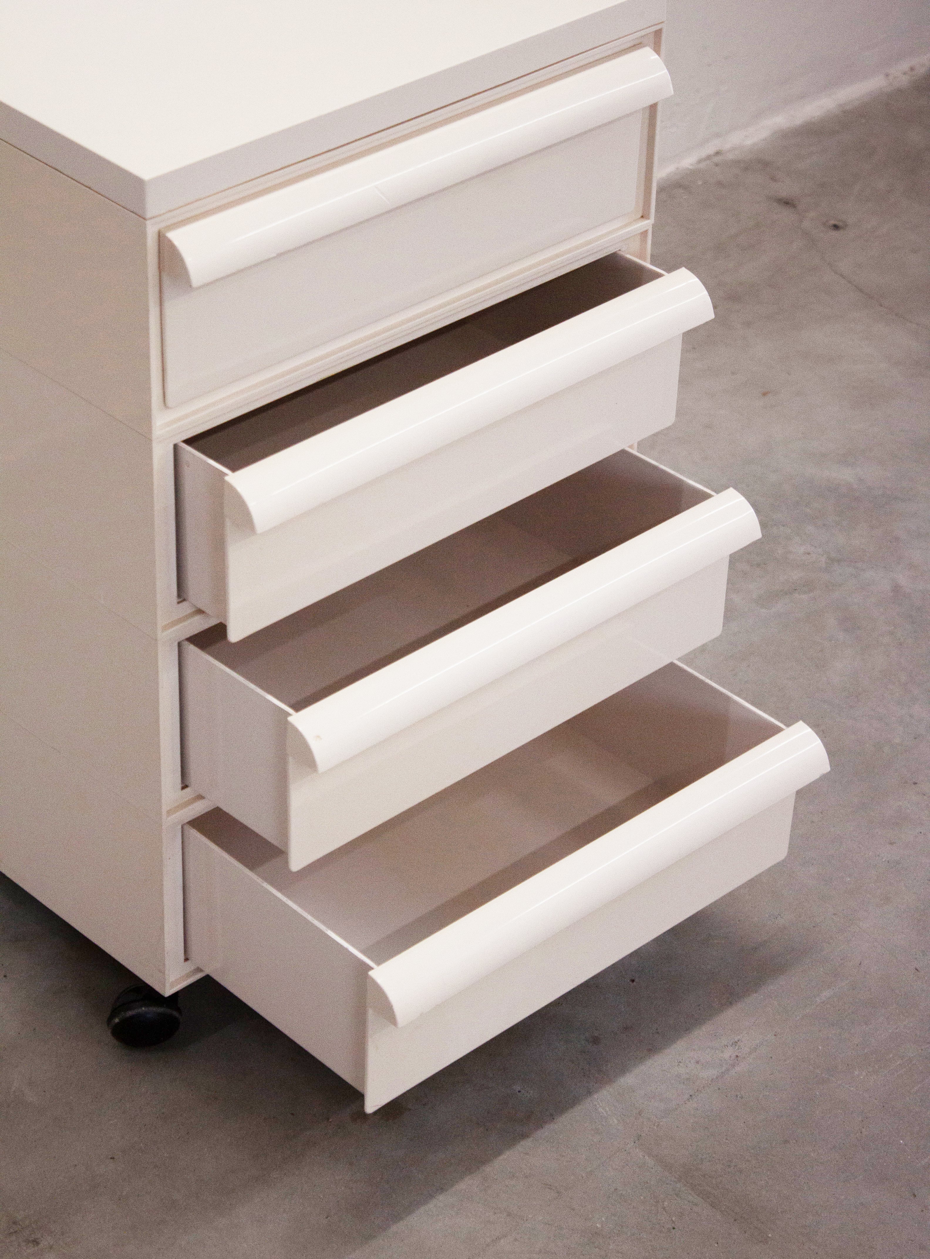 Kartell Chest of Drawers by Simon Fussell (Off-White) - Image 7