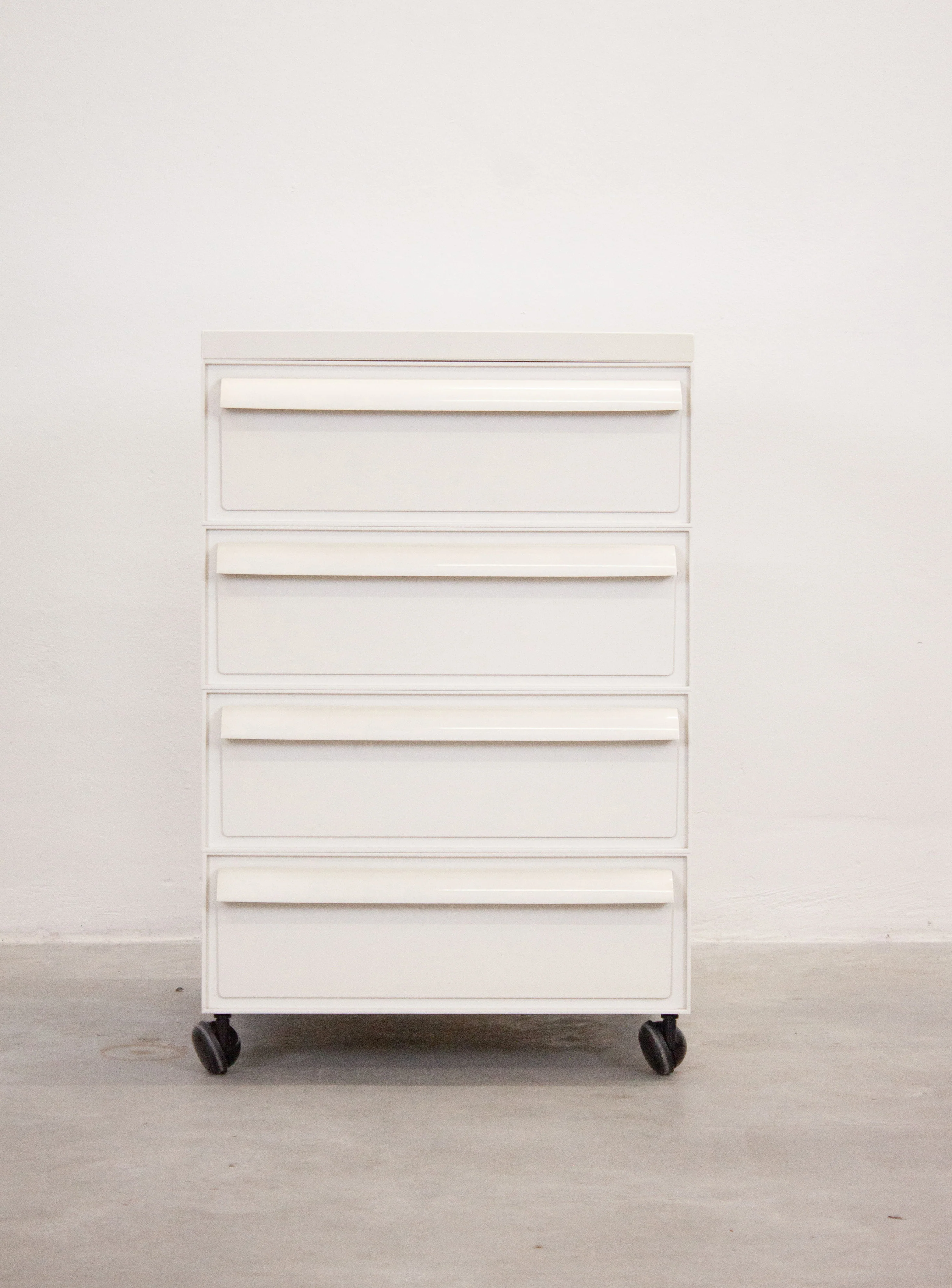 Kartell Chest of Drawers by Simon Fussell (Off-White) - Image 3