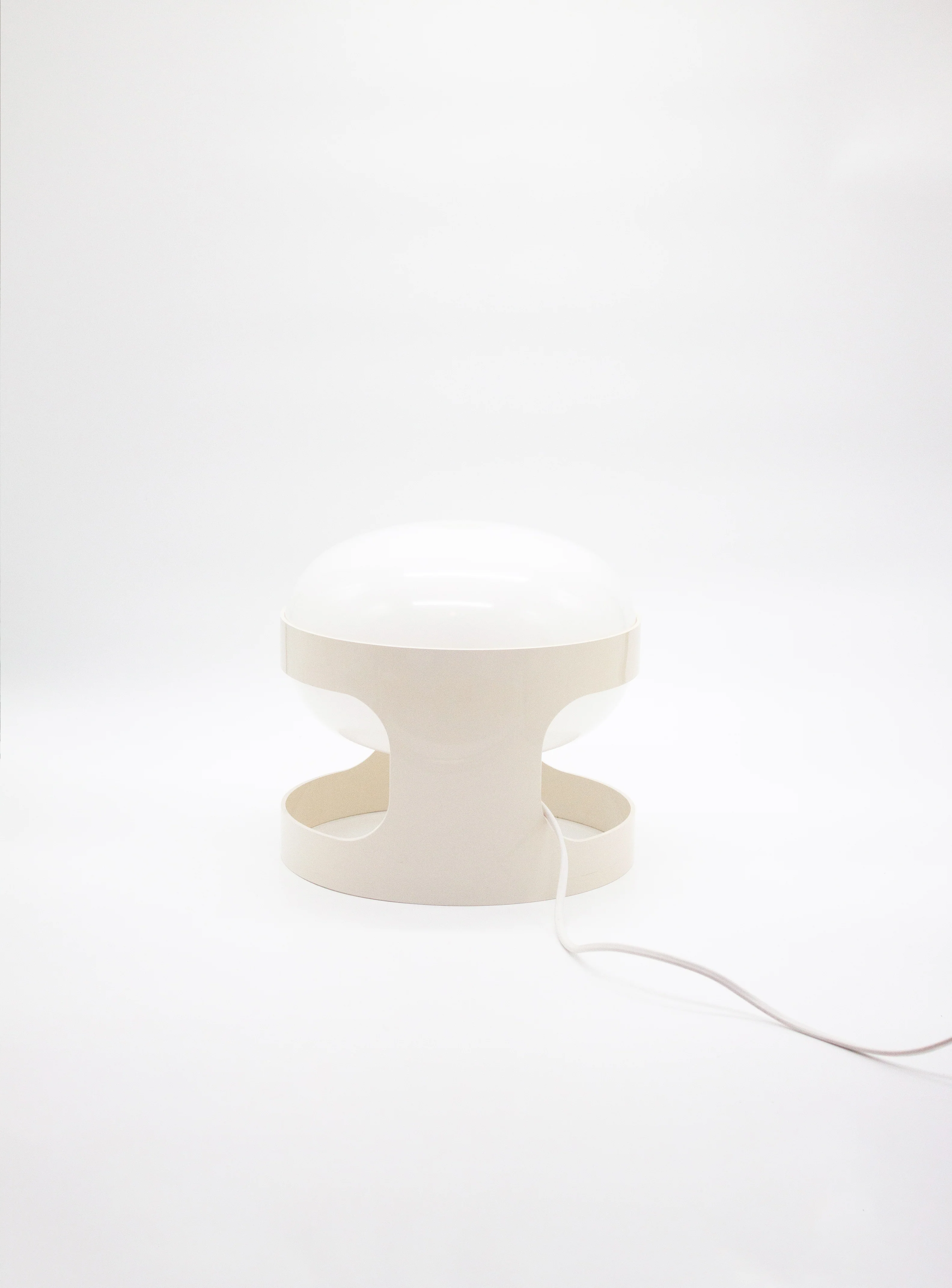Kartell KD28 Desk Lamp by Joe Colombo (White) - Image 7