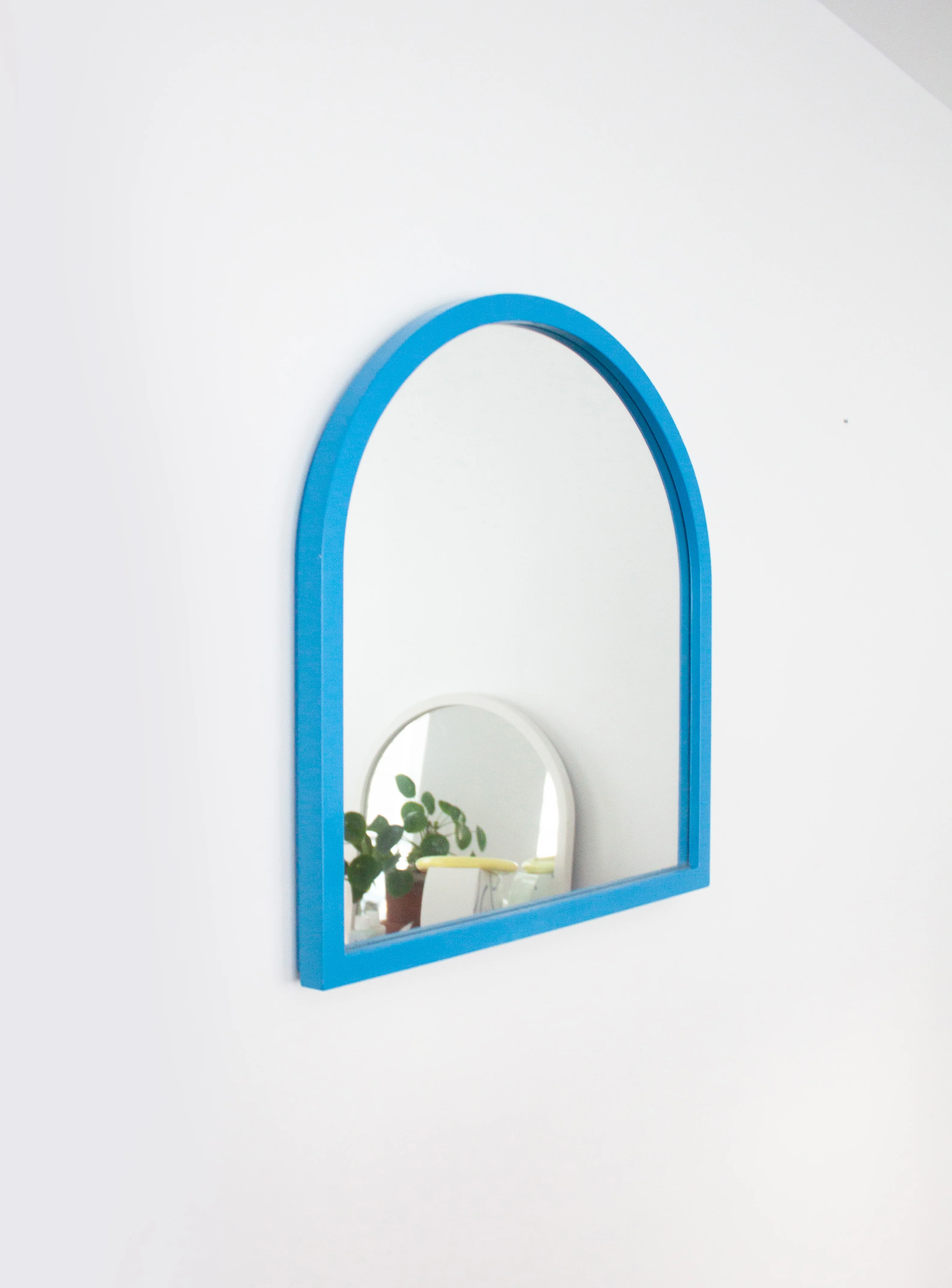 Kartell Model 4720 Mirror by Anna Castelli - Image 3