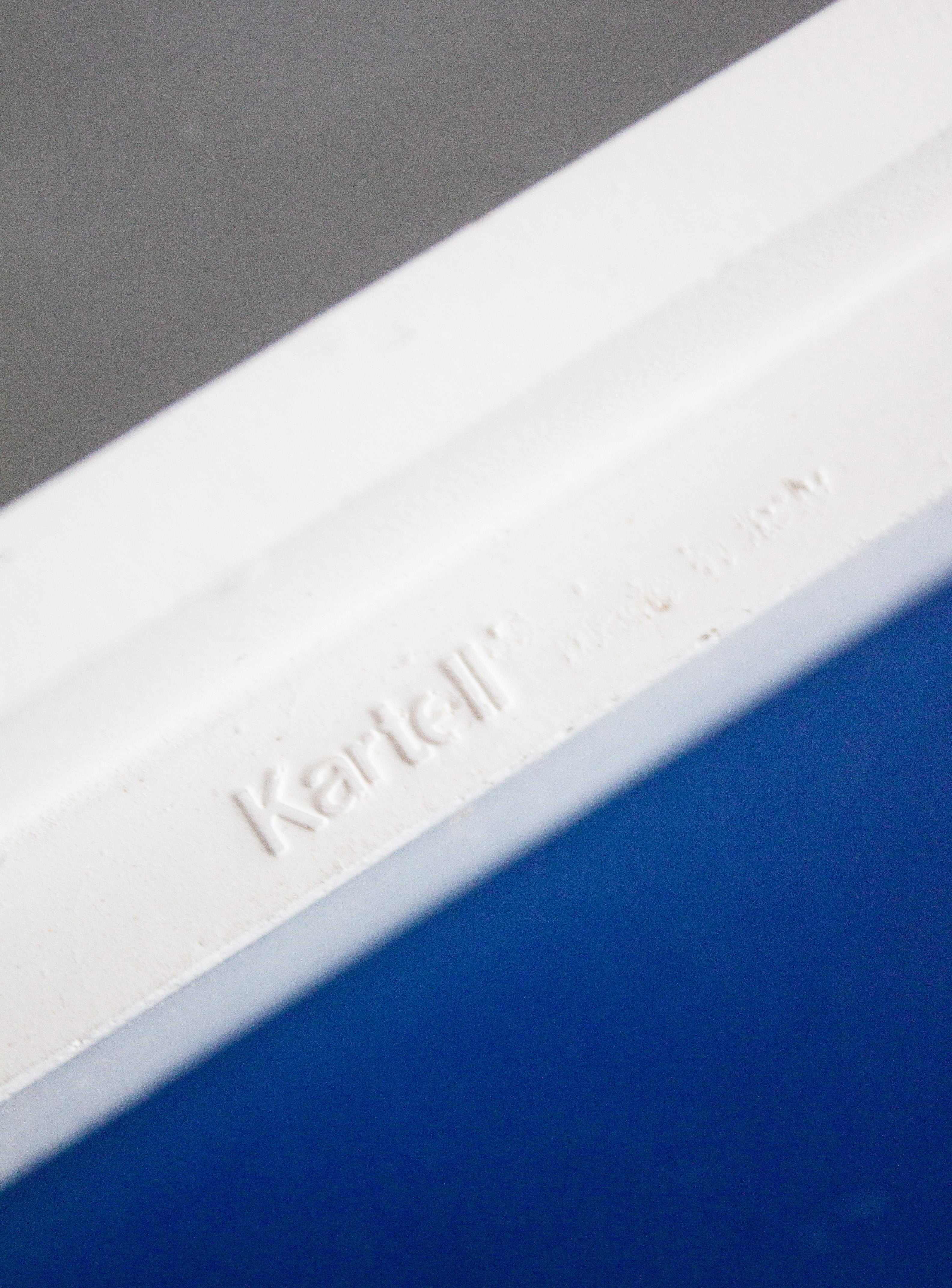 Kartell Model 4729 Mirror by Anna Castelli (White) - Image 6