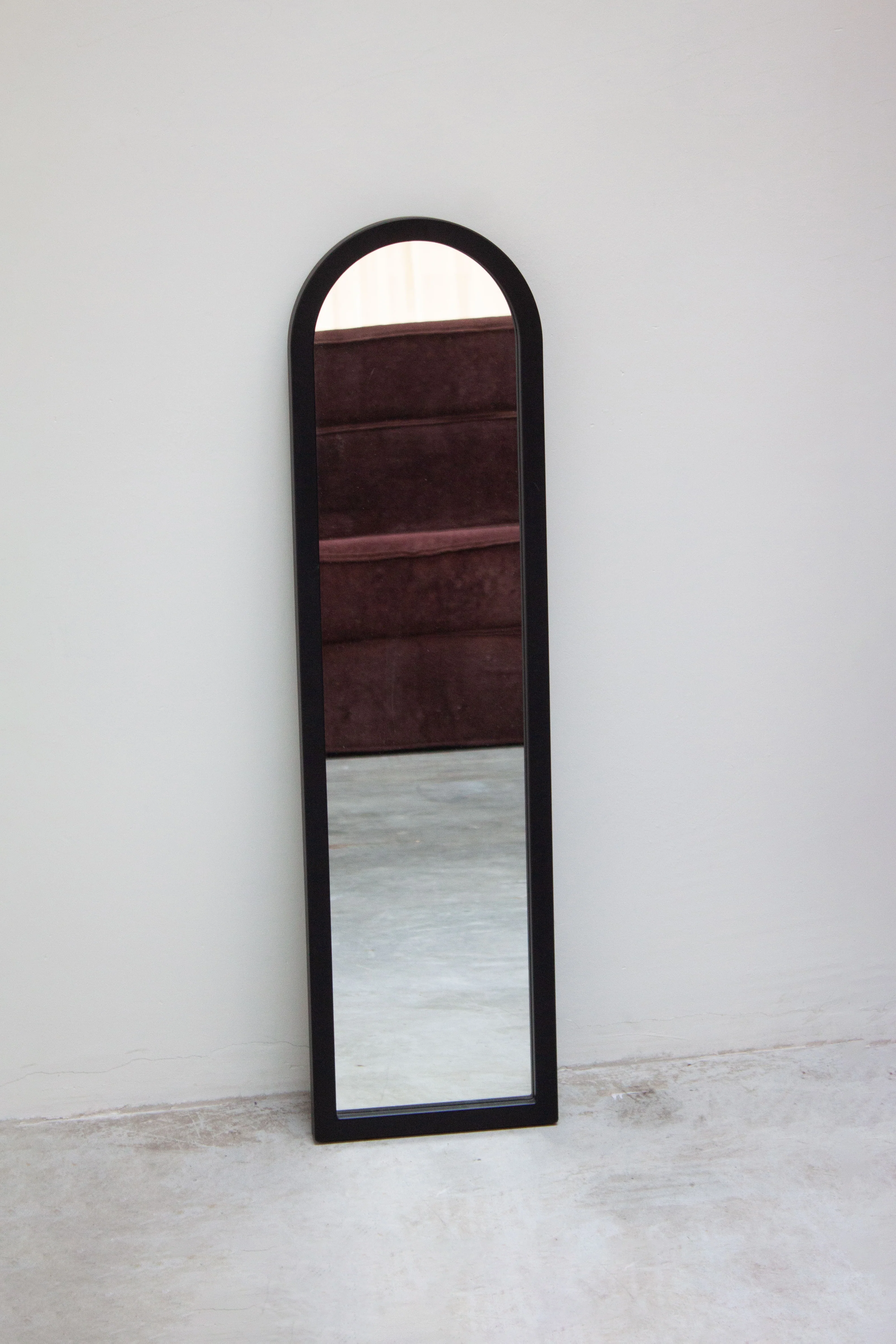 Kartell Model 4729 Mirror by Anna Castelli (Black) - Image 16