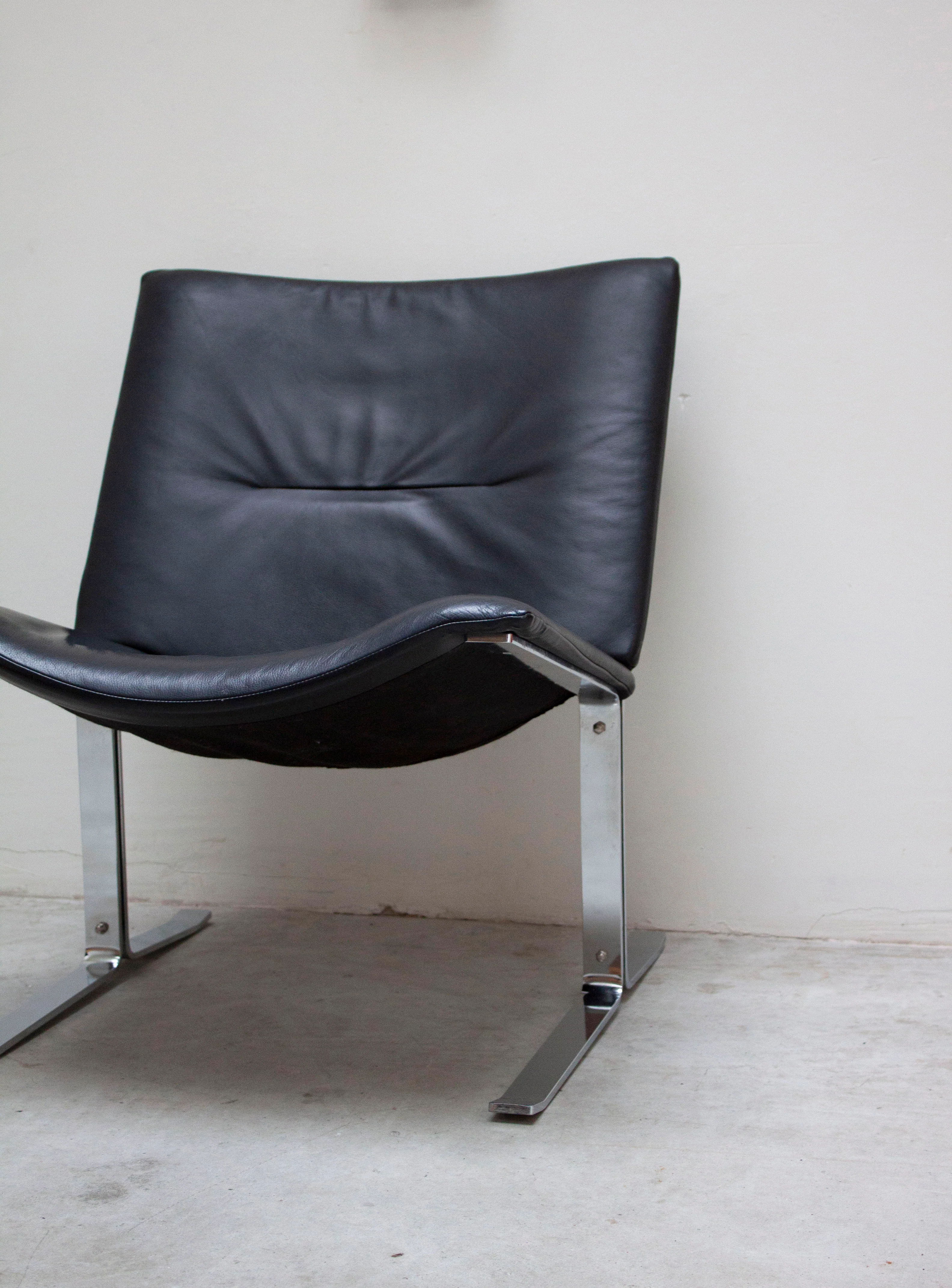 Kebe Møbler Eagle Lounge Chair (Black) - Image 5