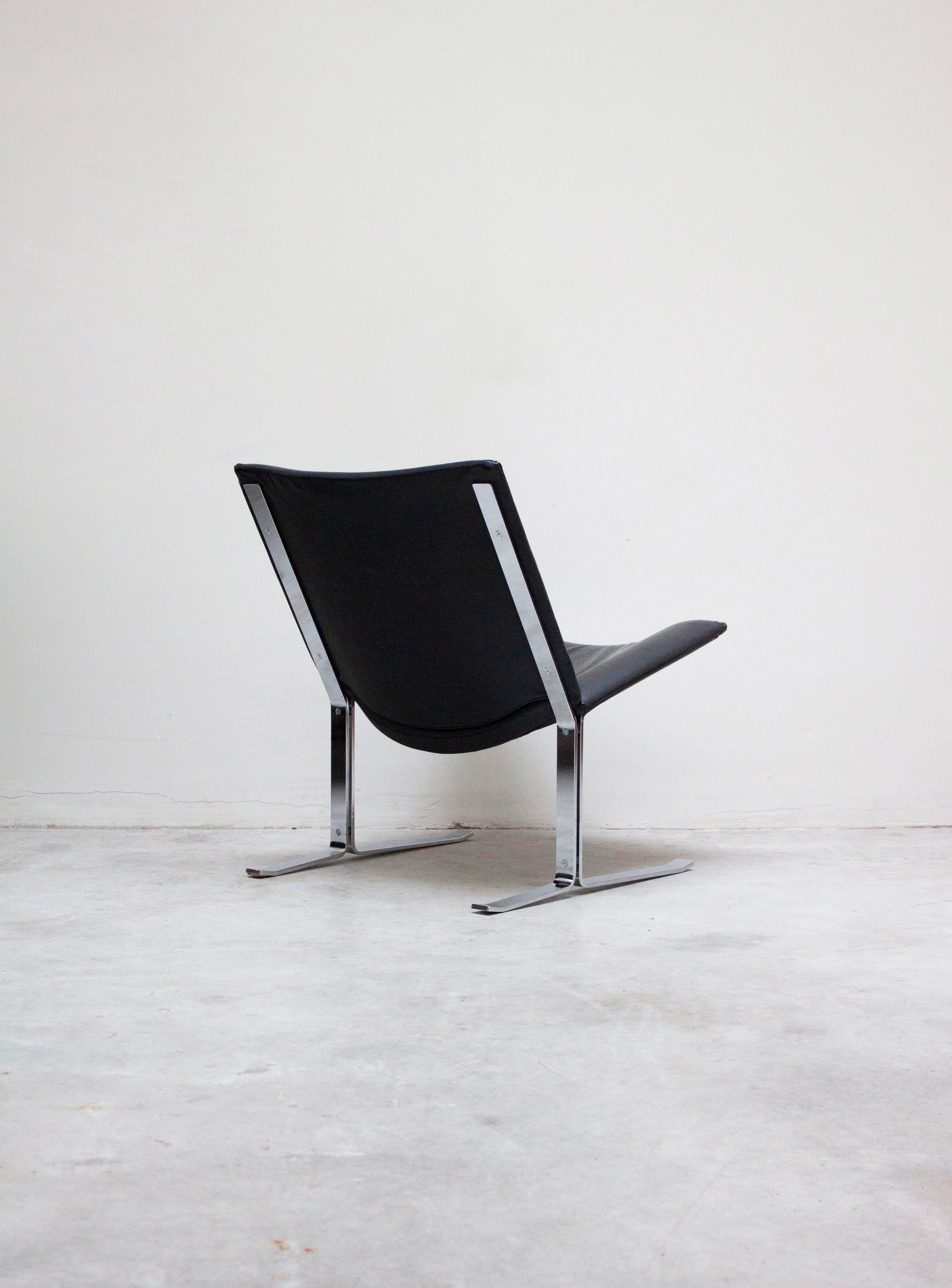 Kebe Møbler Eagle Lounge Chair (Black) - Image 8