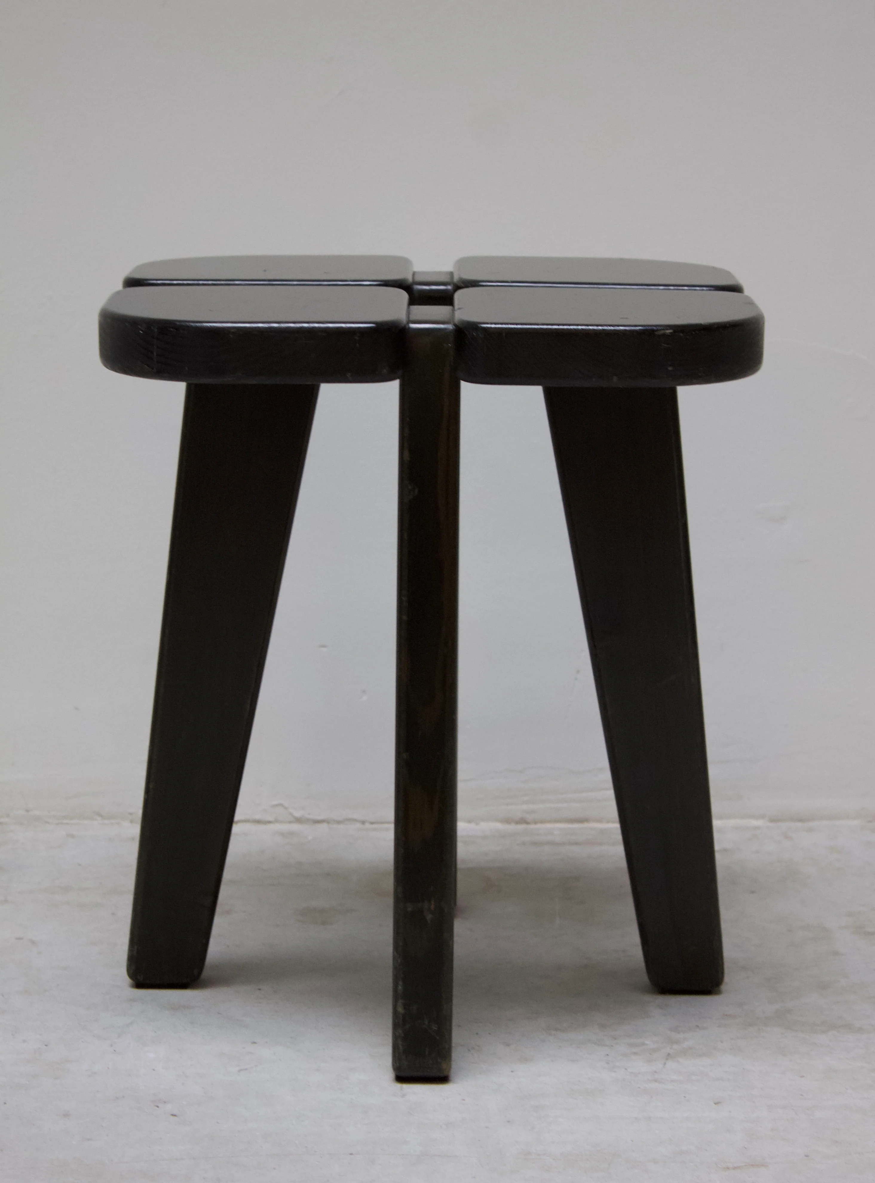 Keravan Puusepäntehdas Apila Stool by Rauni Peippo (Dark Green) - Image 13