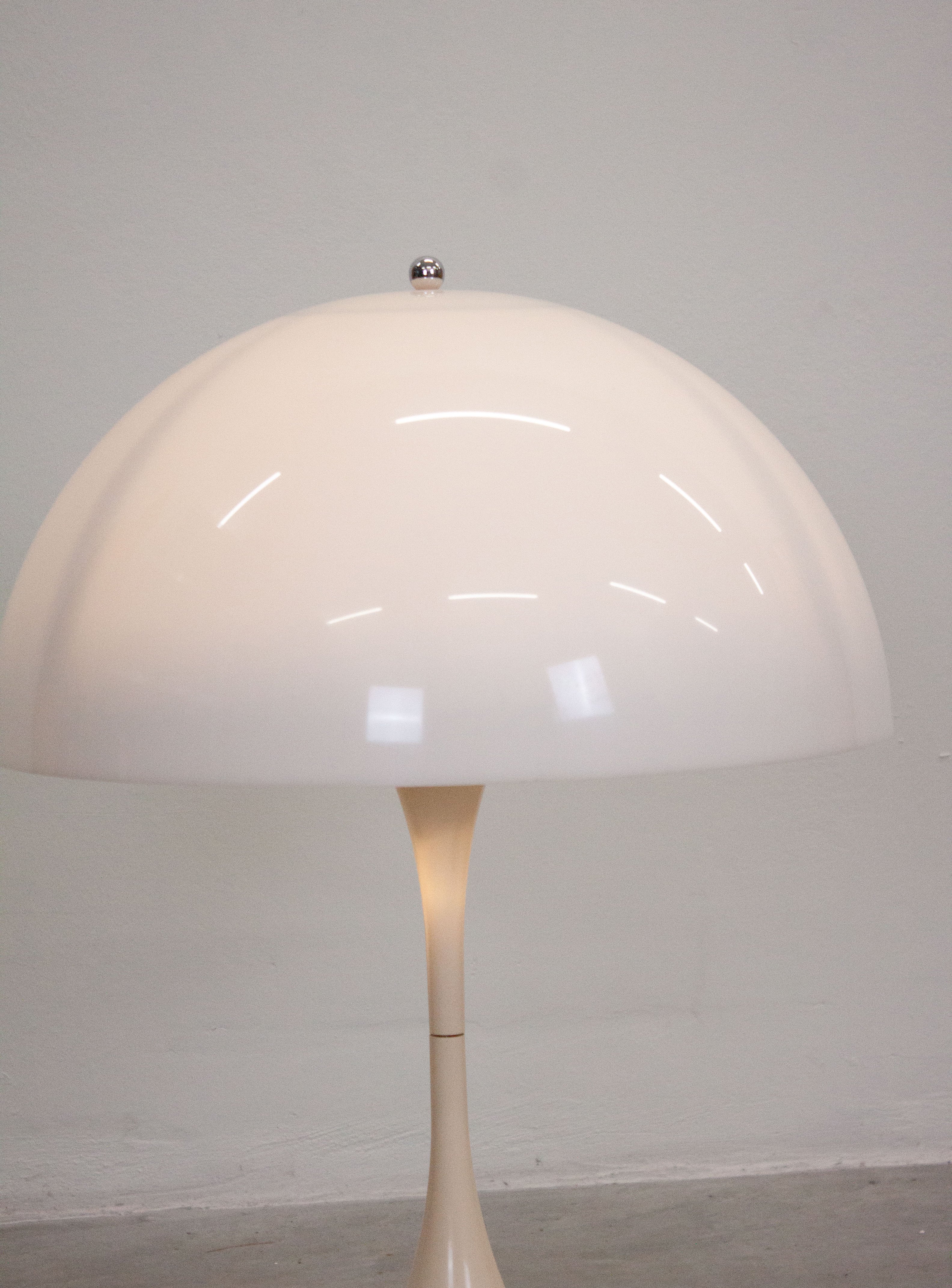Louis Poulsen Panthella Floor Lamp (50 cm) by Verner Panton - Image 14