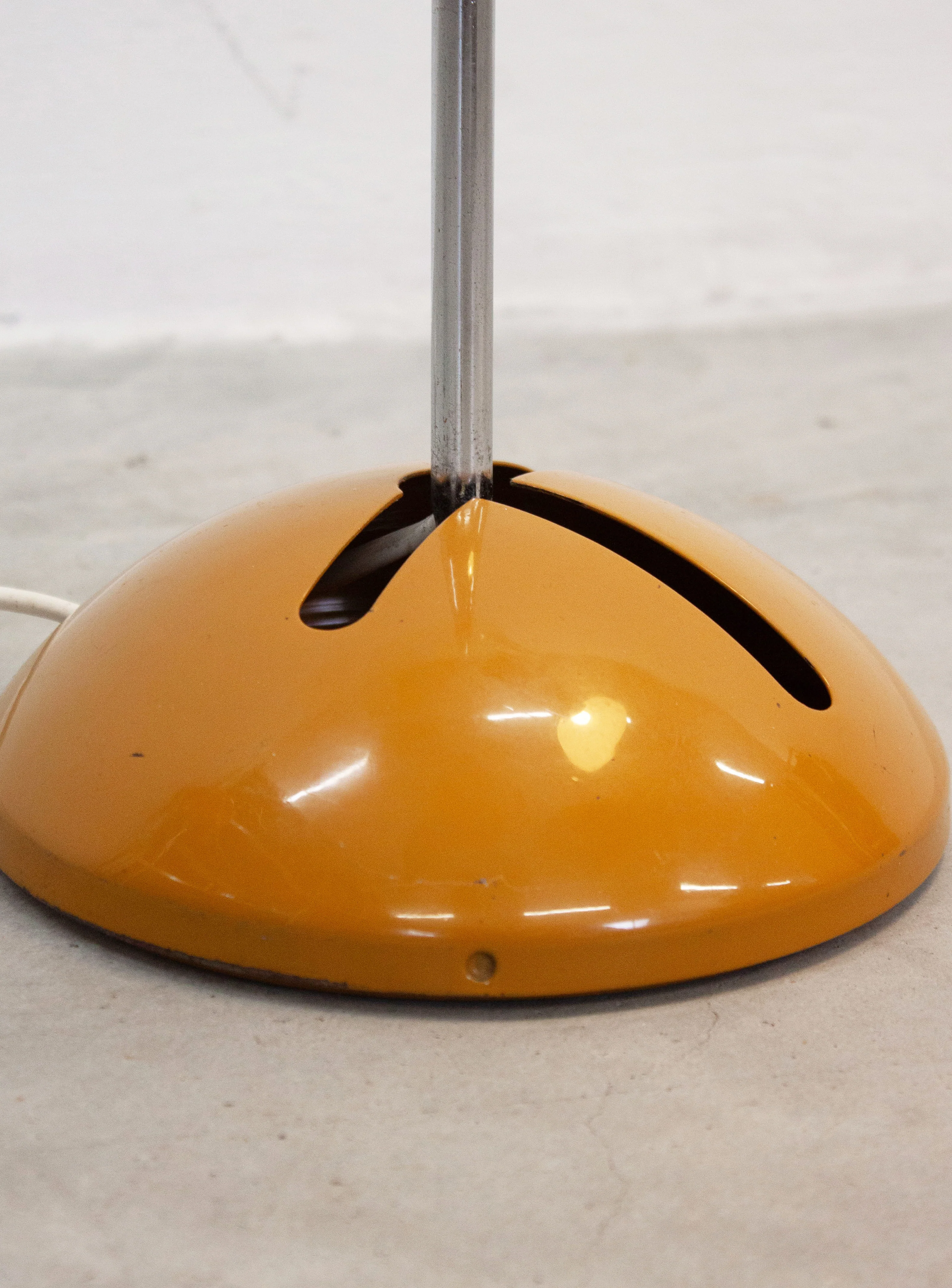 Luci Cinisello Milano T359 Desk Lamp by Robert Sonneman (Yellow) - Image 17