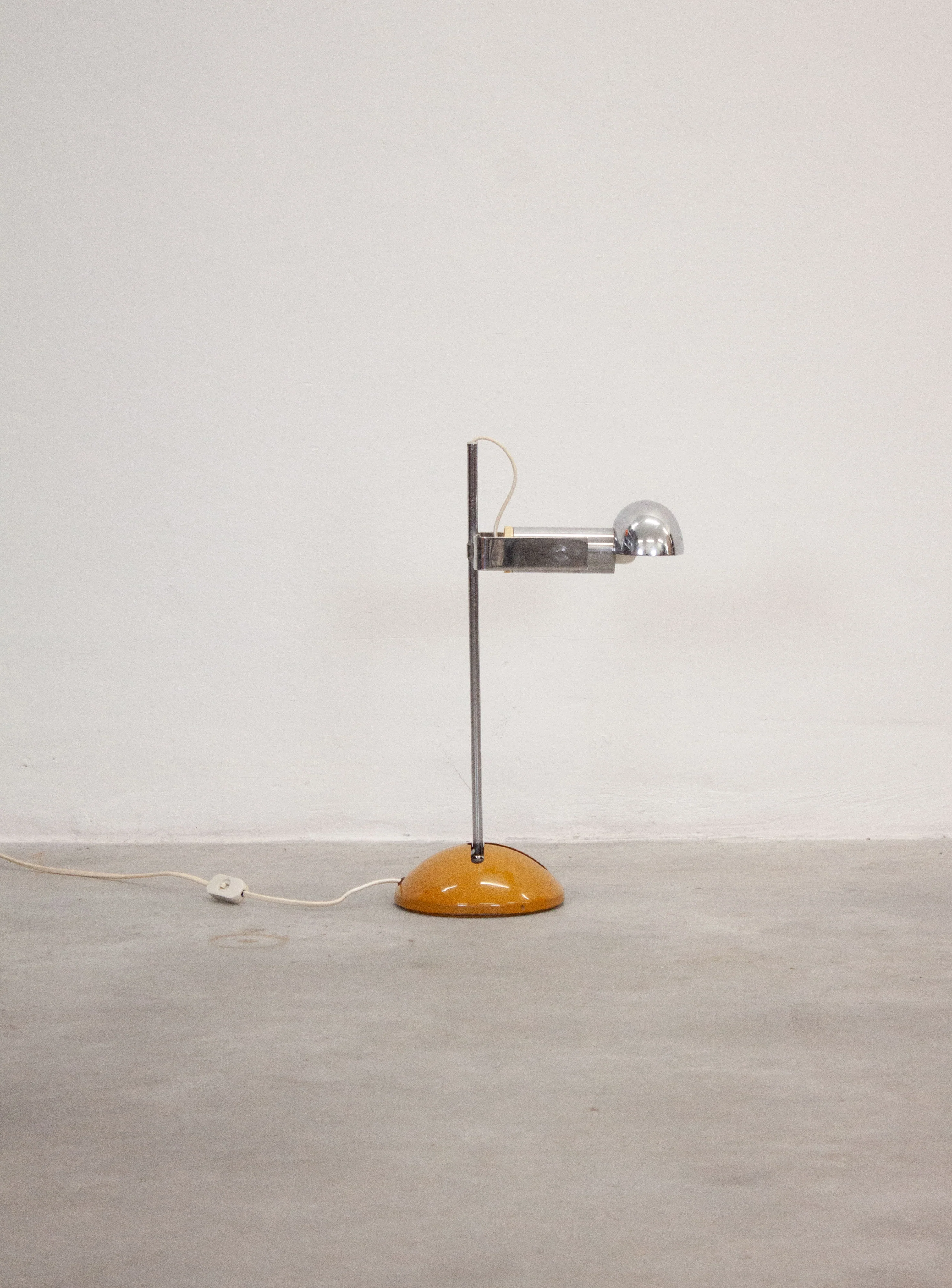 Luci Cinisello Milano T359 Desk Lamp by Robert Sonneman (Yellow) - Image 2