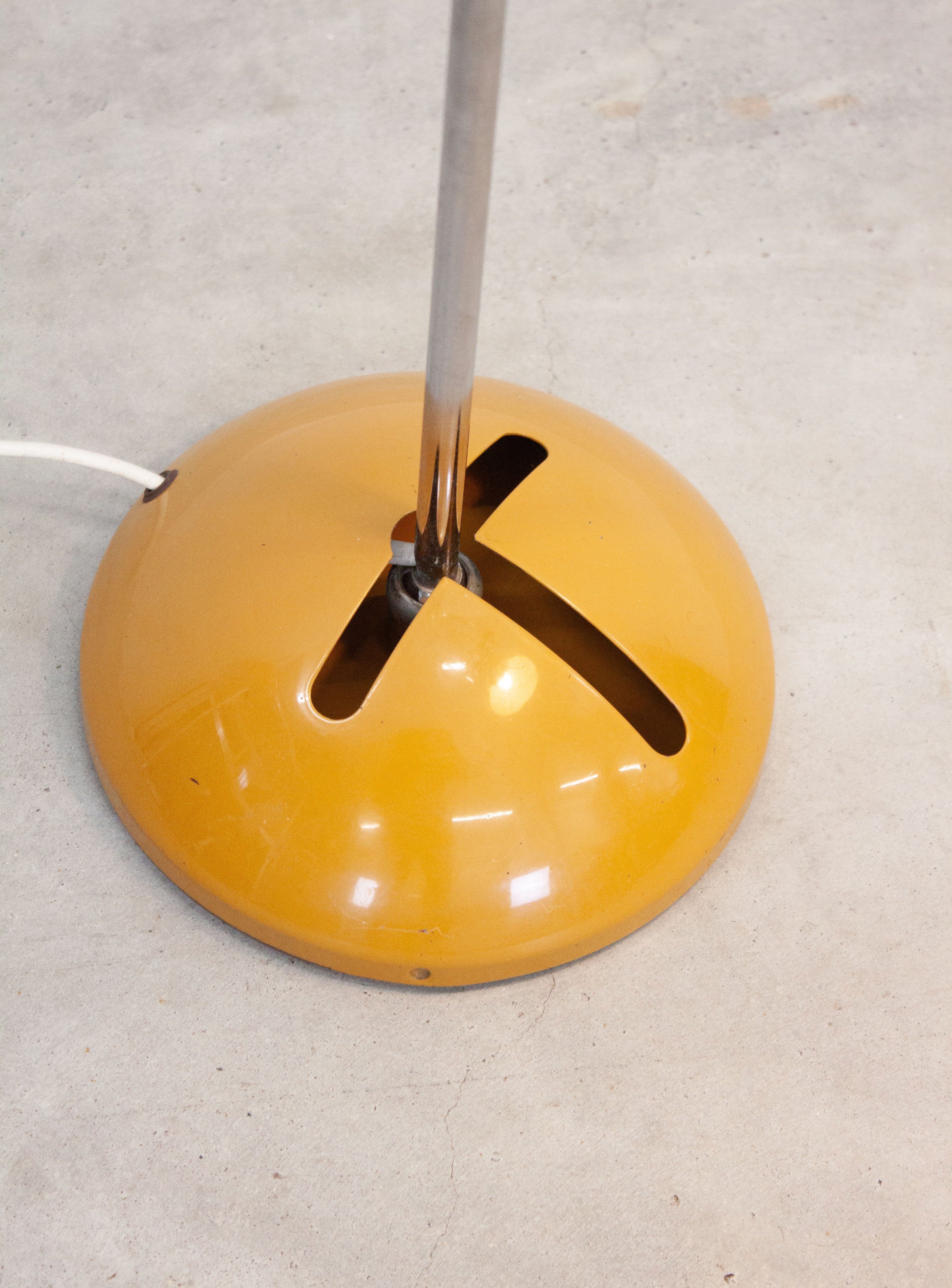 Luci Cinisello Milano T359 Desk Lamp by Robert Sonneman (Yellow) - Image 5