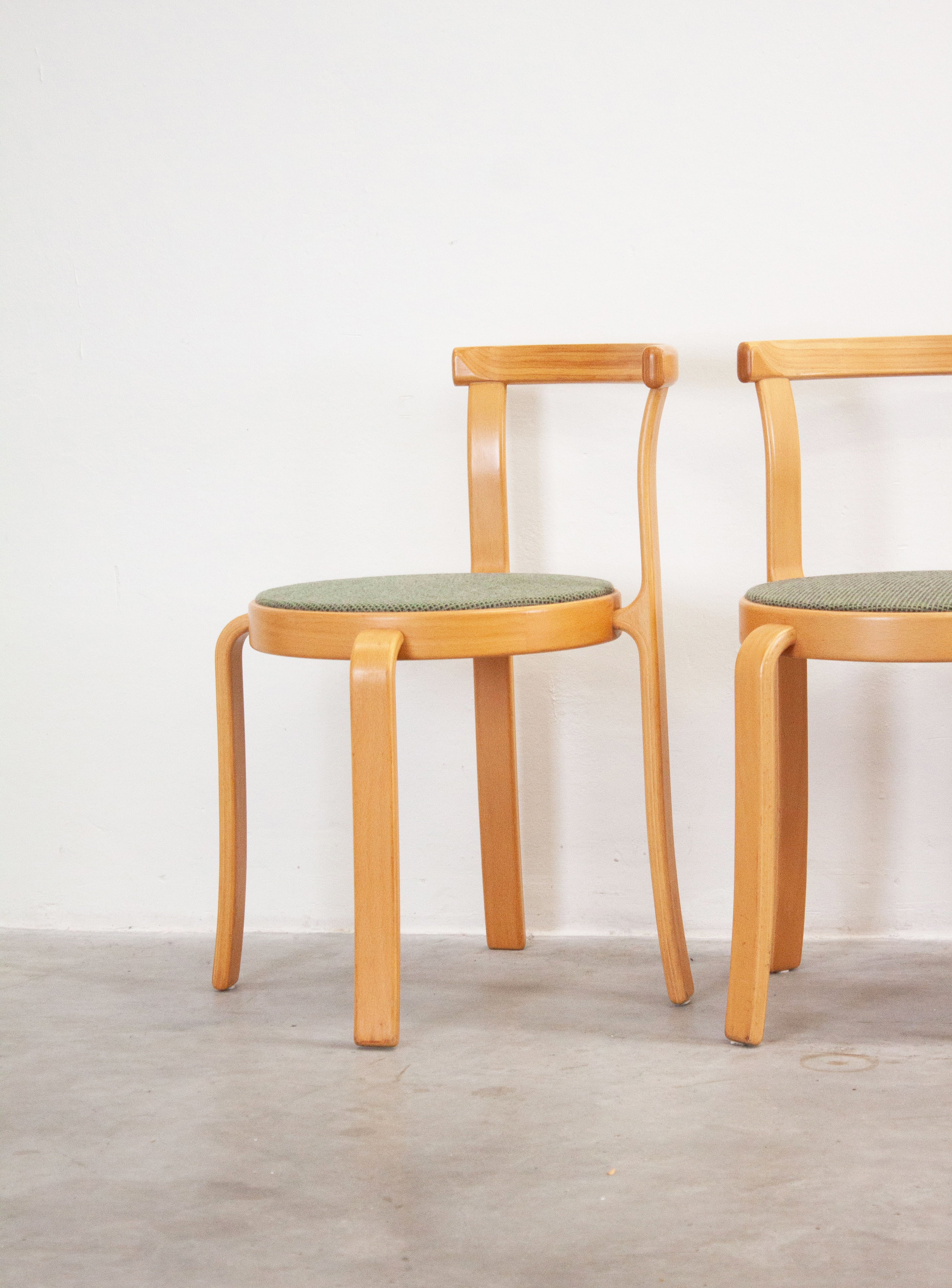 Magnus Olesen 8000 Dining Chairs by Rud Thygesen & Johnny Sørensen (Green) - Image 19