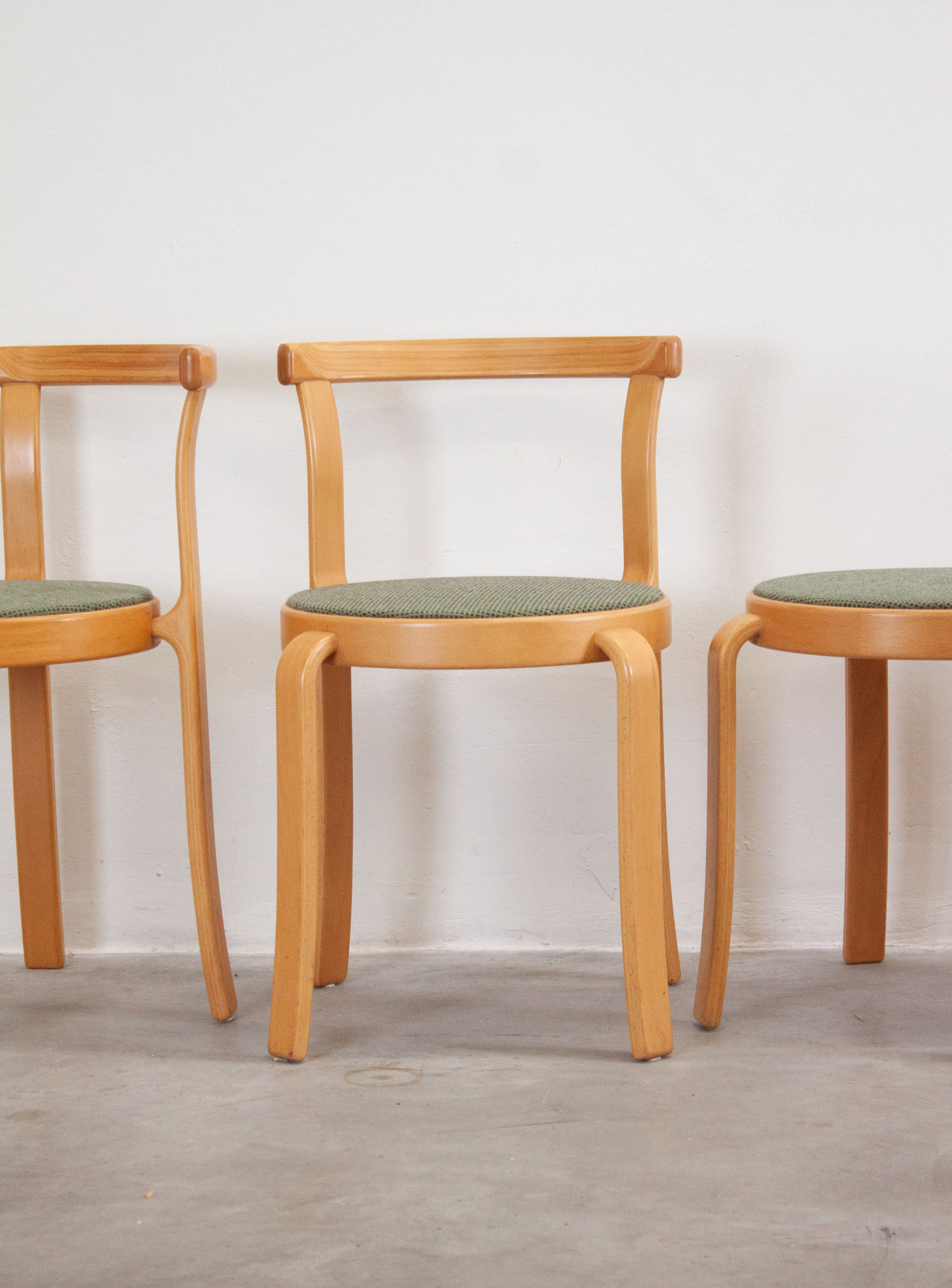 Magnus Olesen 8000 Dining Chairs by Rud Thygesen & Johnny Sørensen (Green) - Image 20