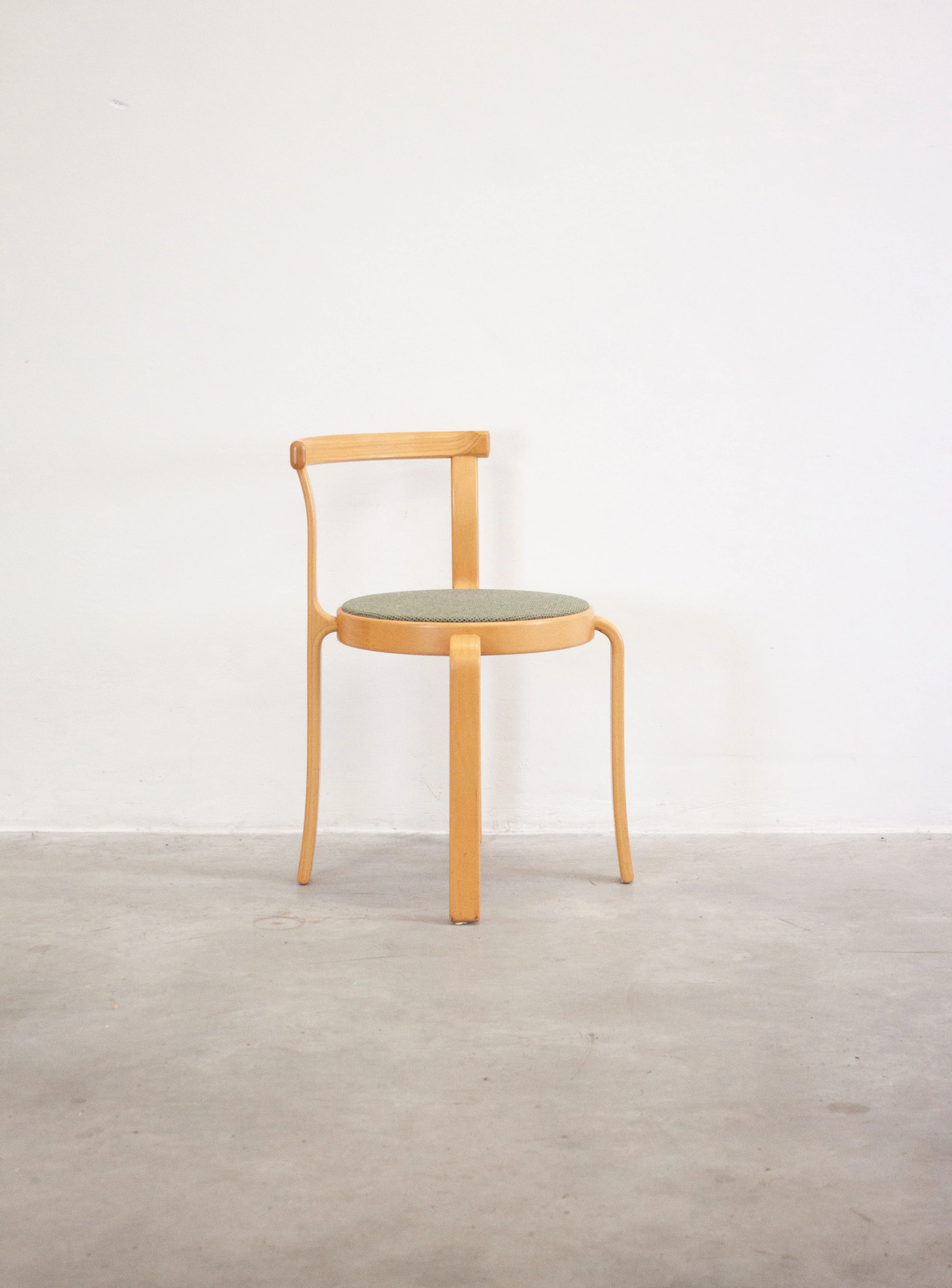 Magnus Olesen 8000 Dining Chairs by Rud Thygesen & Johnny Sørensen (Green) - Image 23