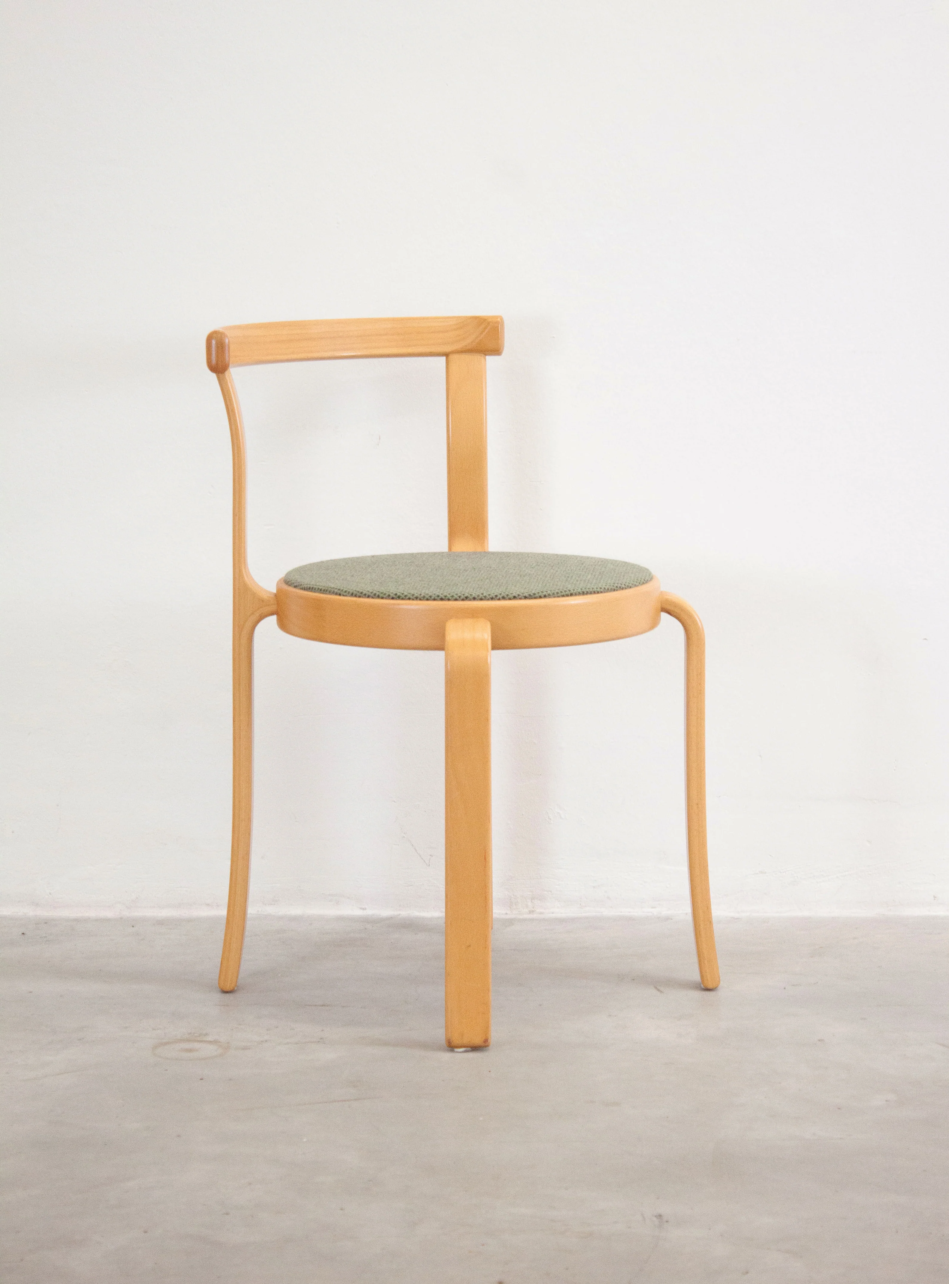 Magnus Olesen 8000 Dining Chairs by Rud Thygesen & Johnny Sørensen (Green) - Image 24