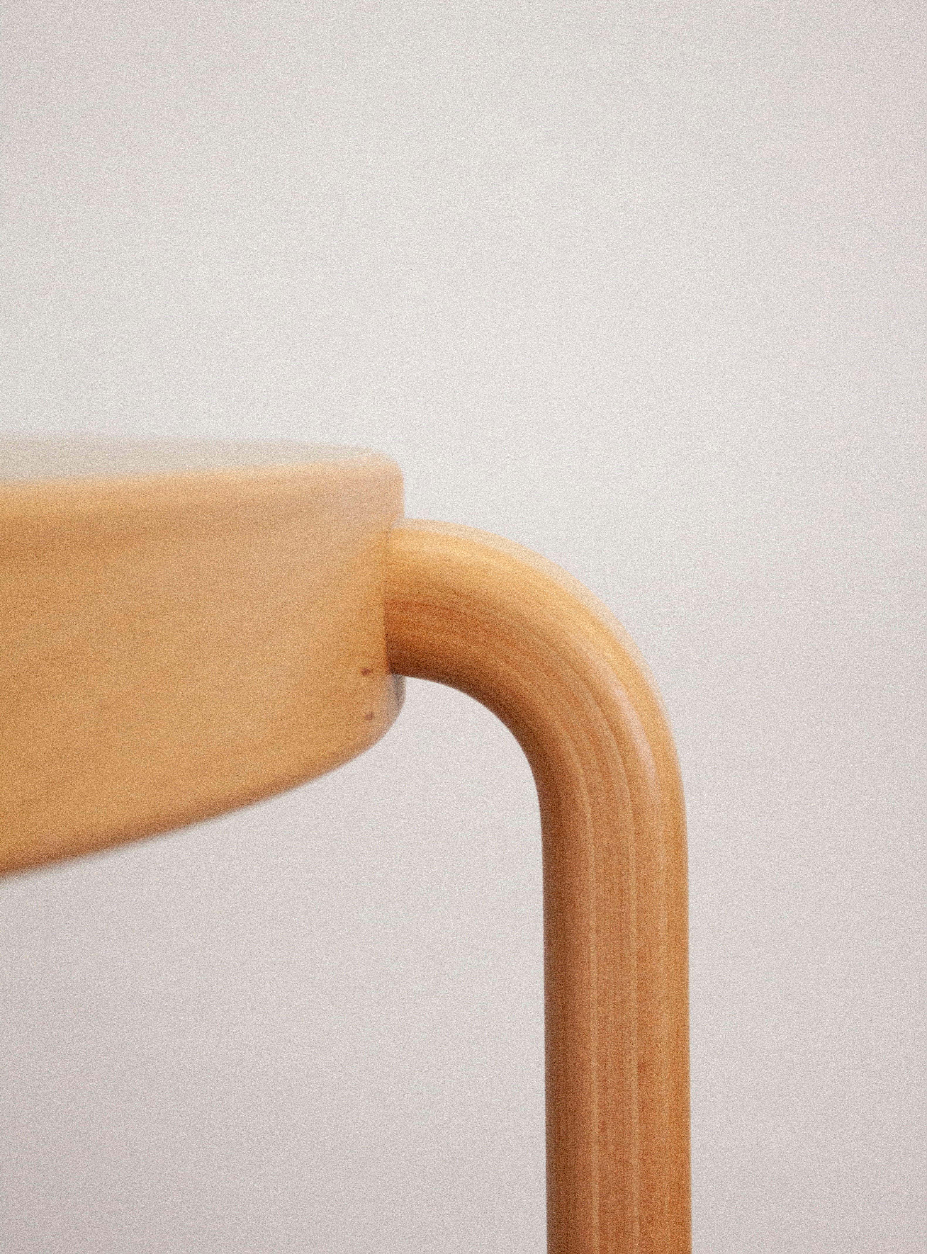 Magnus Olesen 8000 Round Dining Table by Rud Thygesen & Johnny Sørensen (Beige) - Image 12