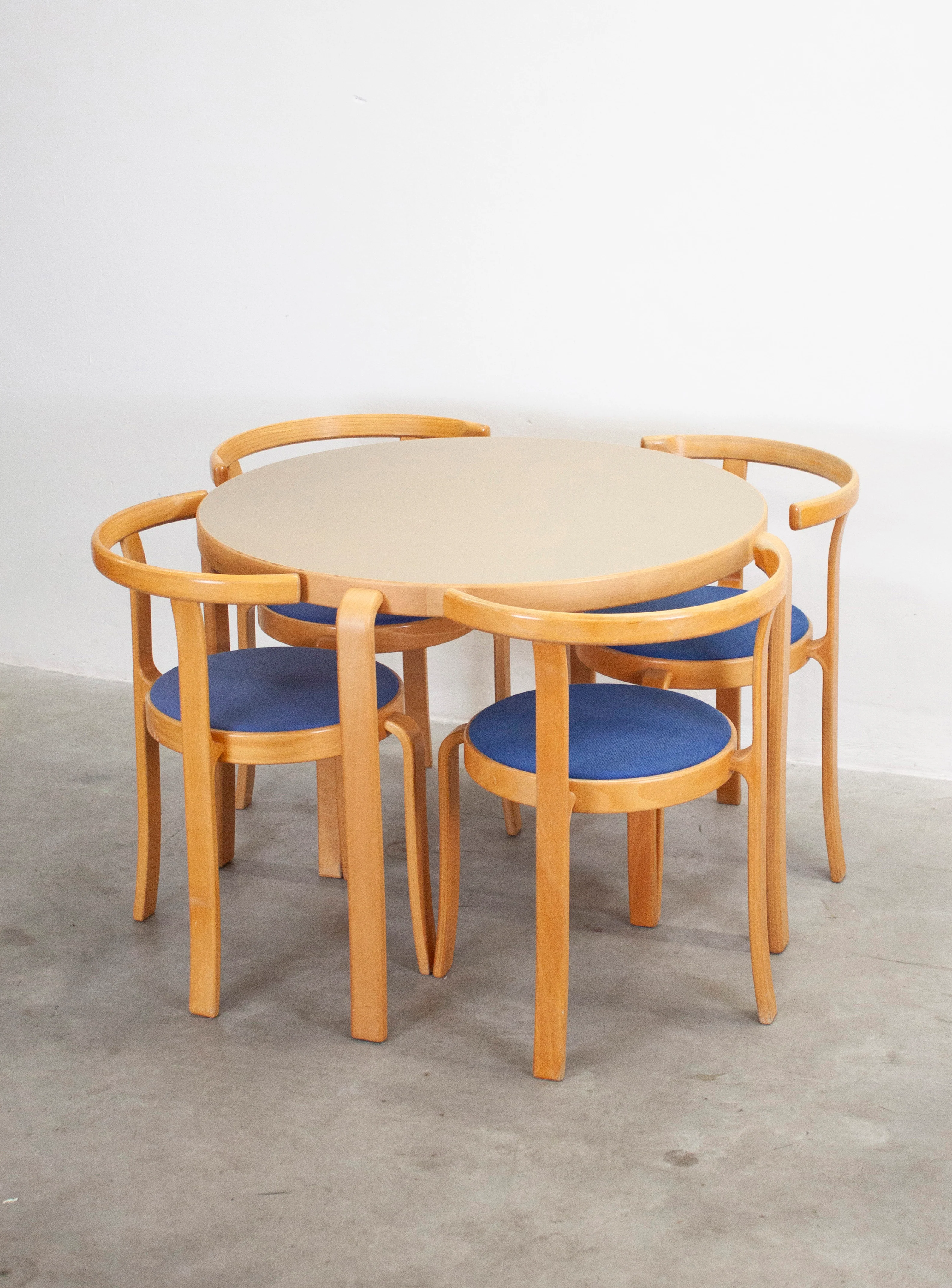 Magnus Olesen 8000 Round Dining Table by Rud Thygesen & Johnny Sørensen (Beige) - Image 21