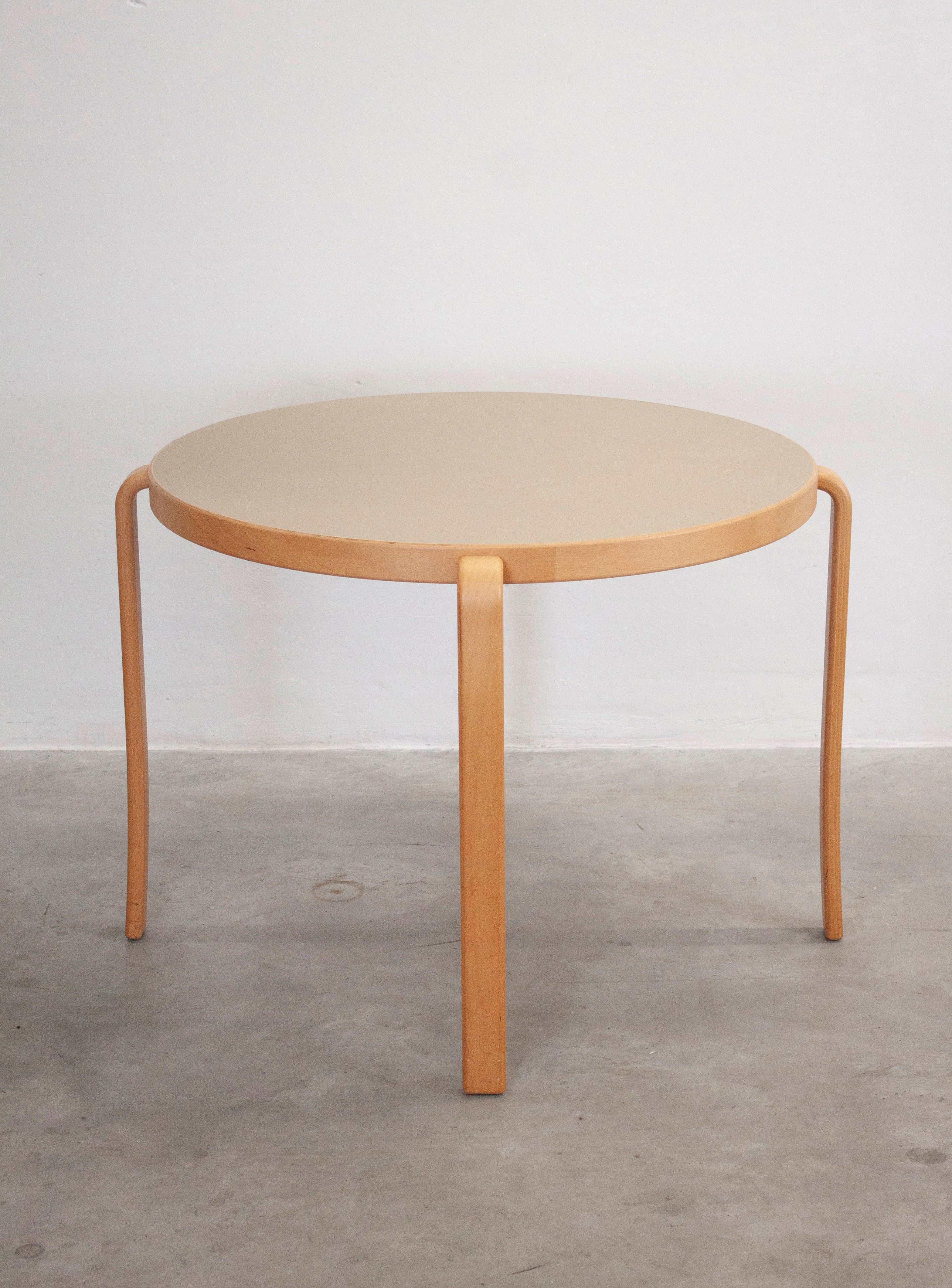 Magnus Olesen 8000 Round Dining Table by Rud Thygesen & Johnny Sørensen (Beige) - Image 6
