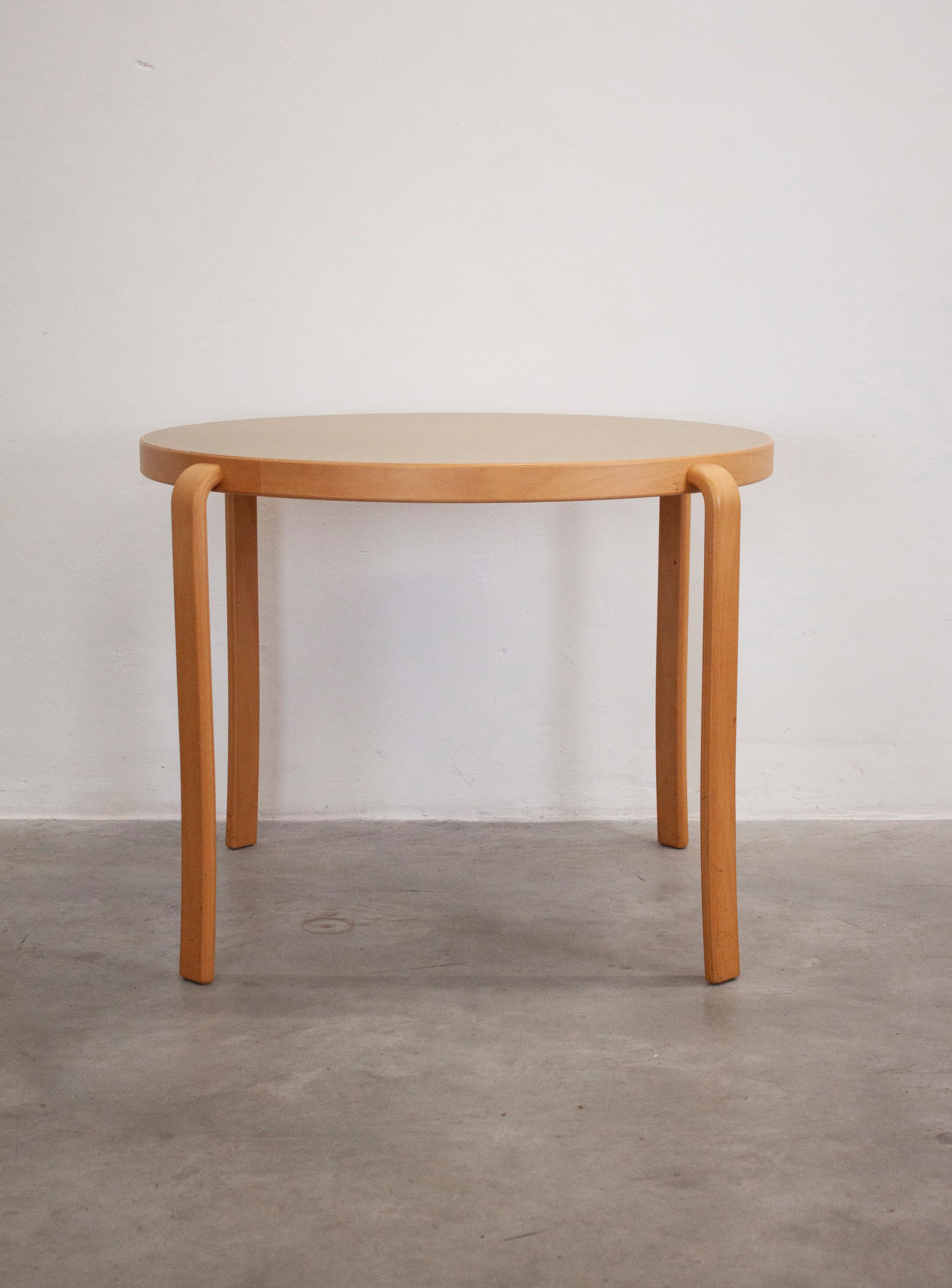 Magnus Olesen 8000 Round Dining Table by Rud Thygesen & Johnny Sørensen (Beige) - Image 8