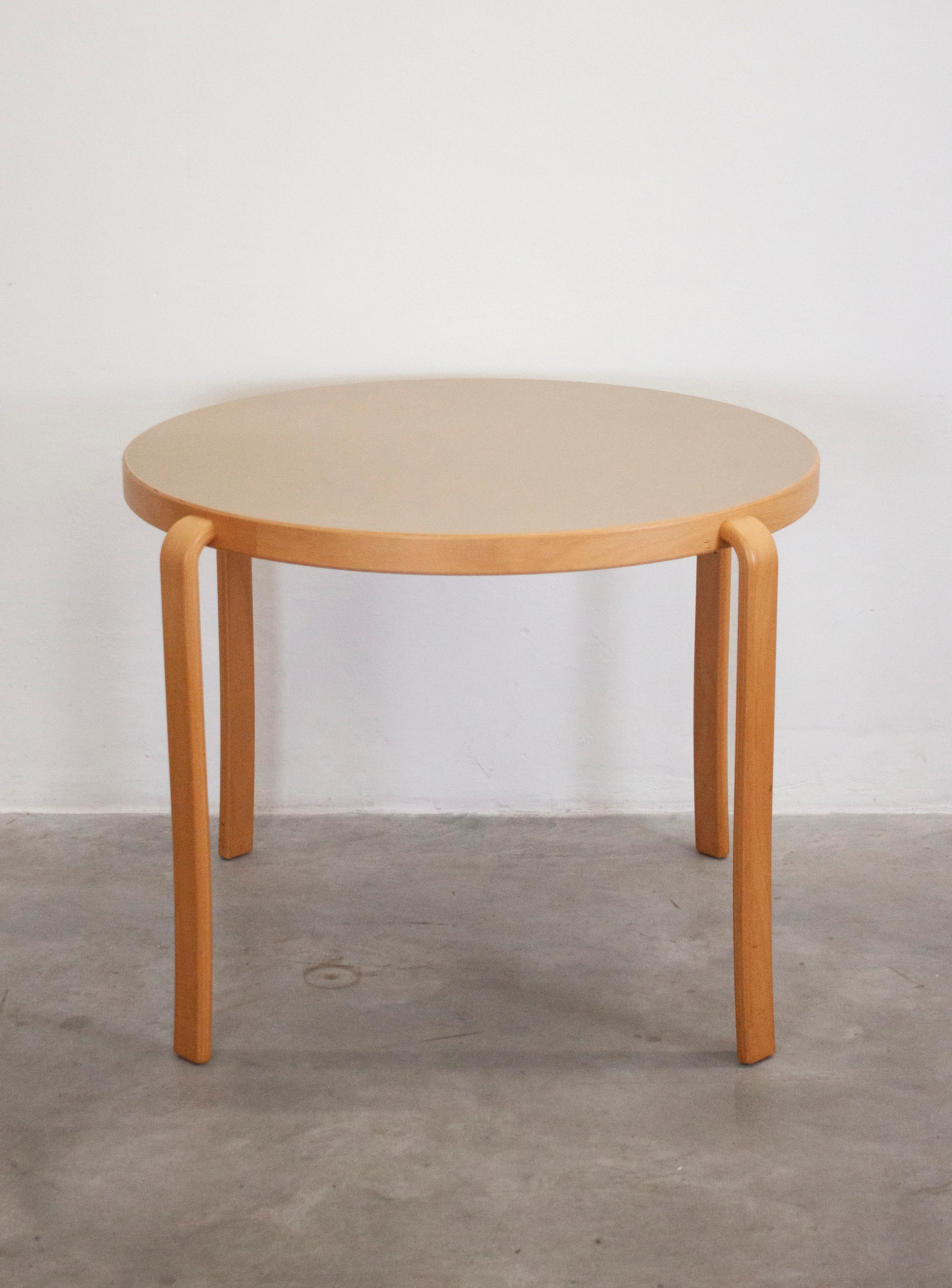 Magnus Olesen 8000 Round Dining Table by Rud Thygesen & Johnny Sørensen (Beige) - Image 9