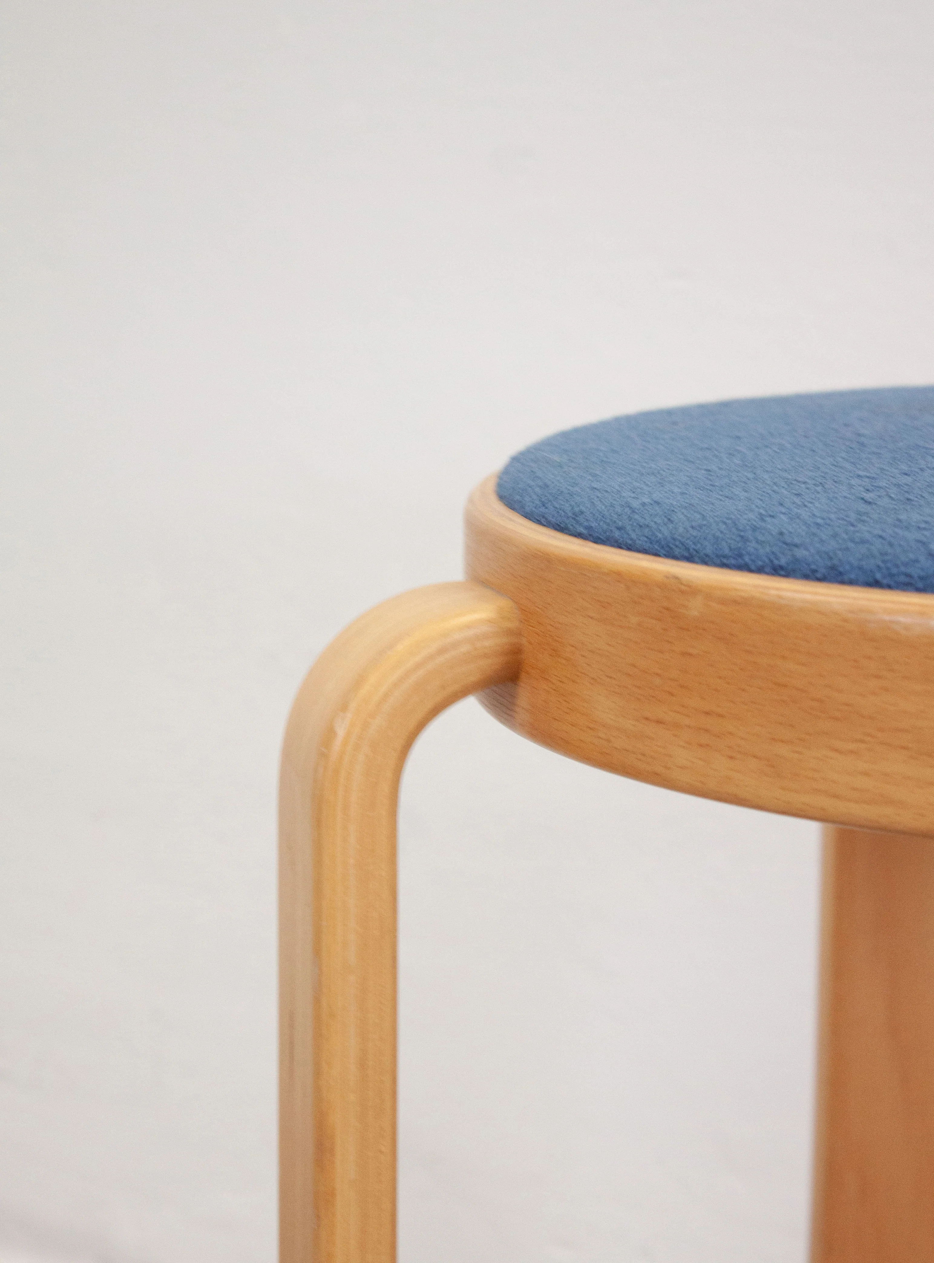 Magnus Olesen 8000 Stool by Rud Thygesen & Johnny Sørensen (Blue) - Image 11