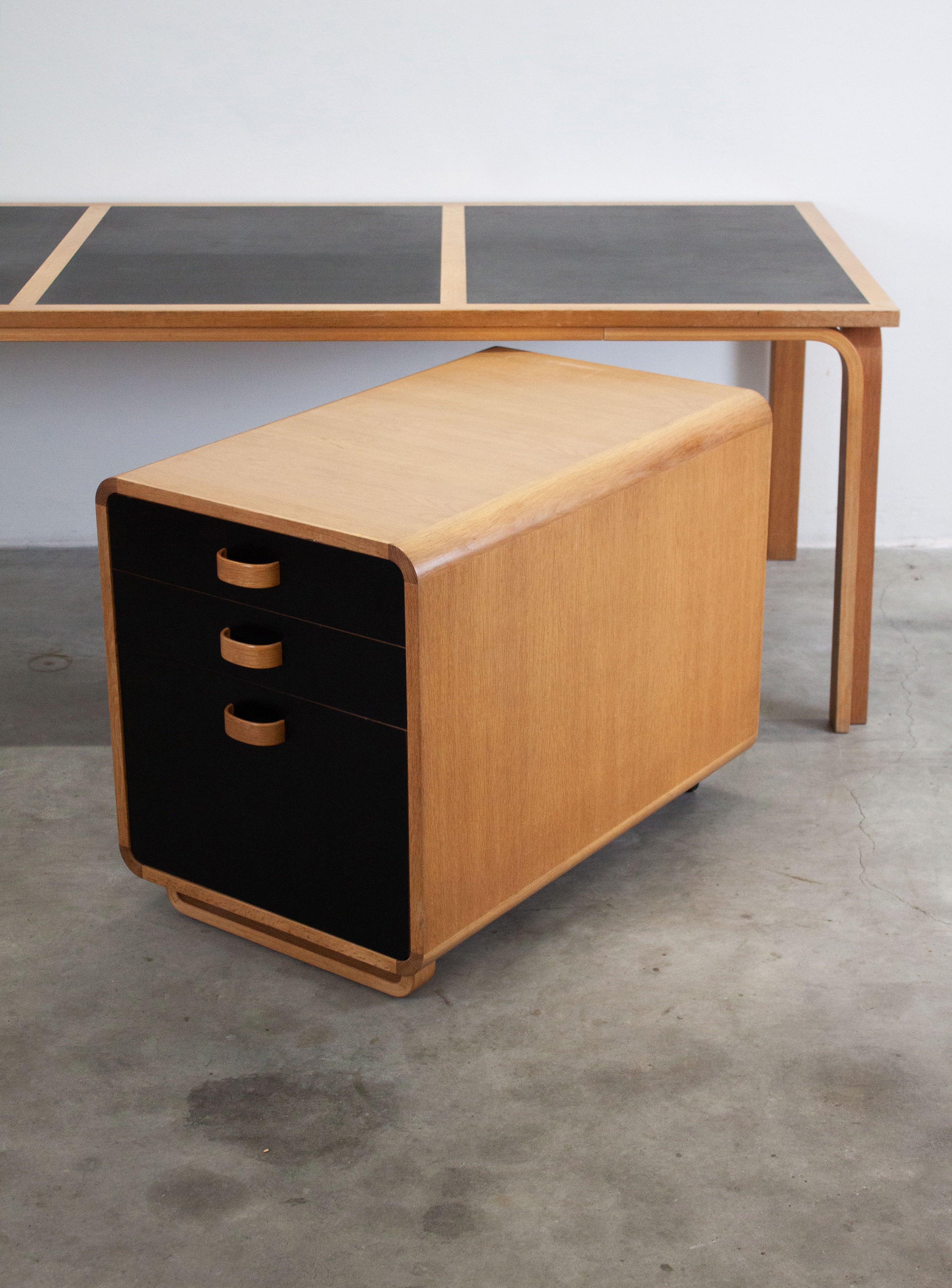 Magnus Olesen Large Desk by Rud Thygesen & Johnny Sørensen (Black) - Image 22