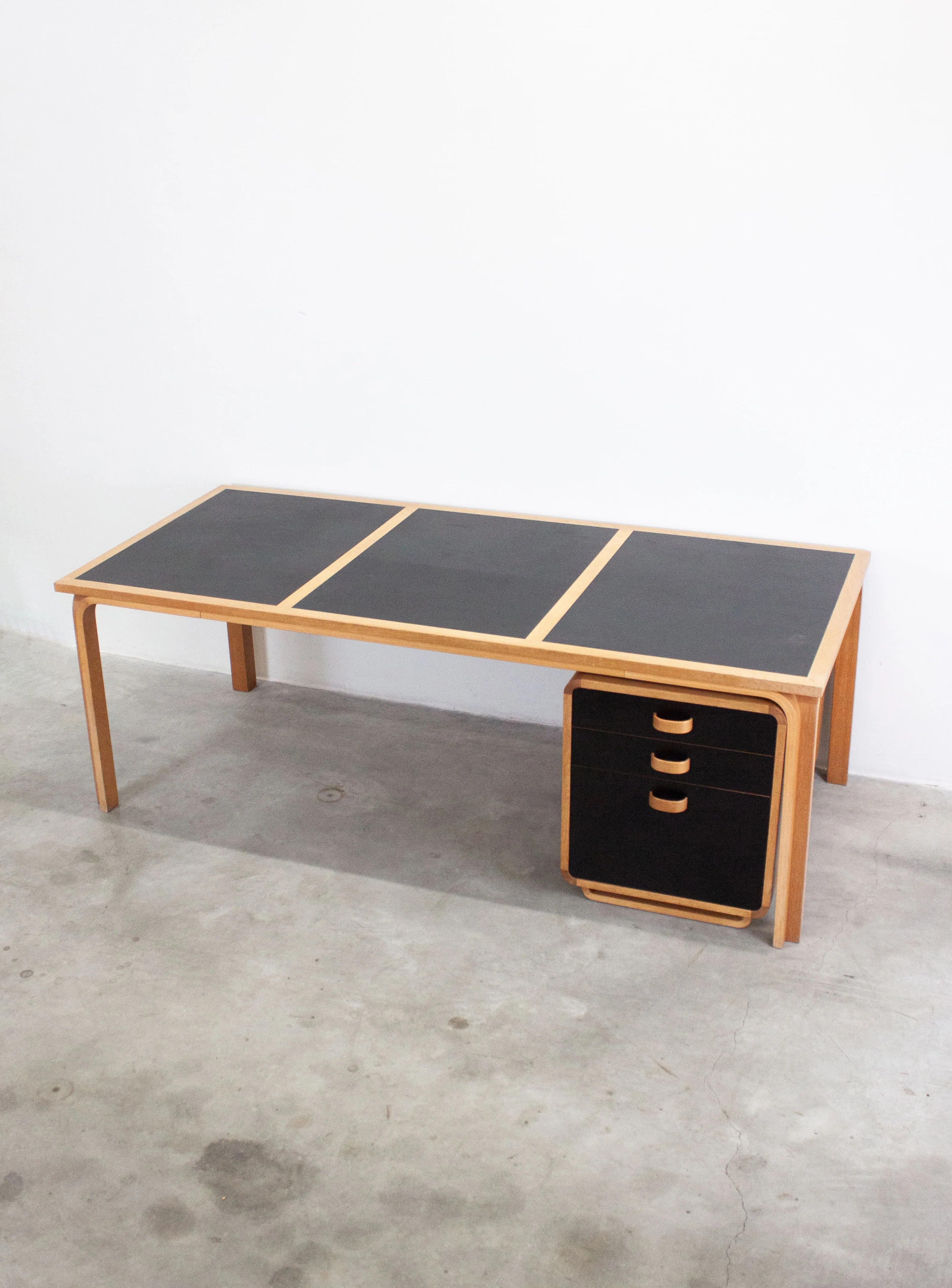 Magnus Olesen Large Desk by Rud Thygesen & Johnny Sørensen (Black) - Image 7