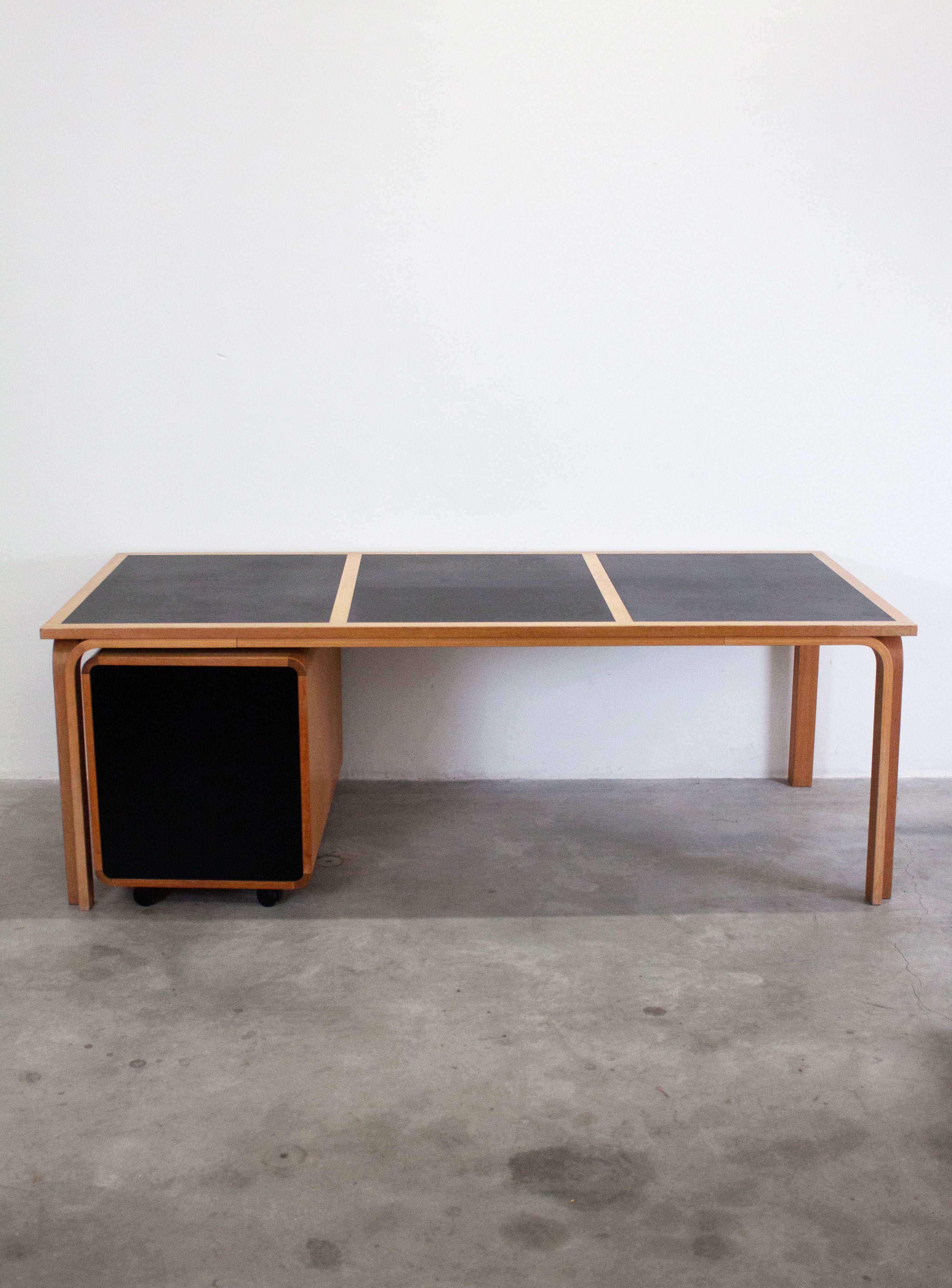 Magnus Olesen Large Desk by Rud Thygesen & Johnny Sørensen (Black) - Image 9