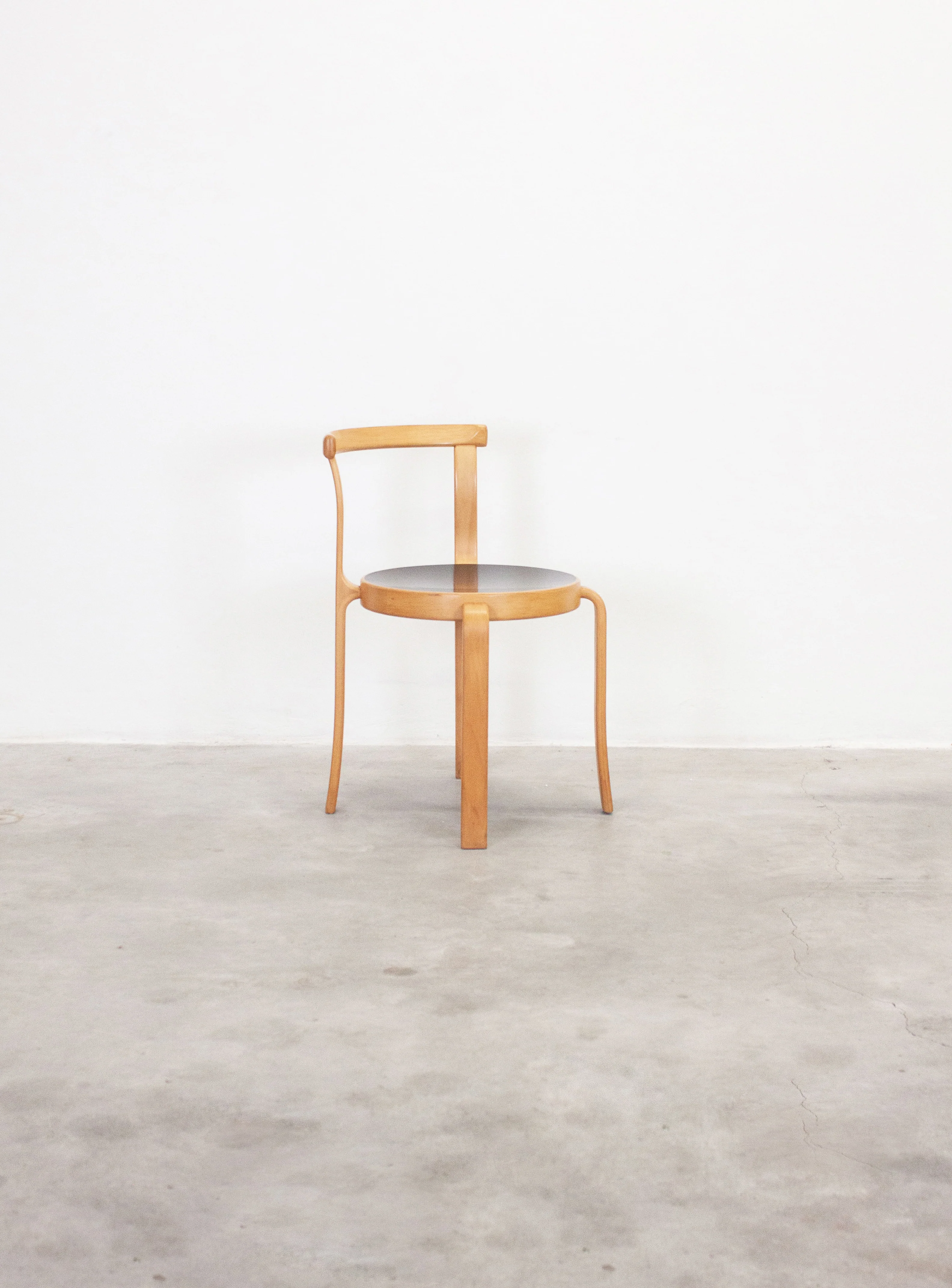 Magnus Olesen Model 8000 Dining Chair by Rud Thygesen & Johnny Sørensen (Black) - Image 11