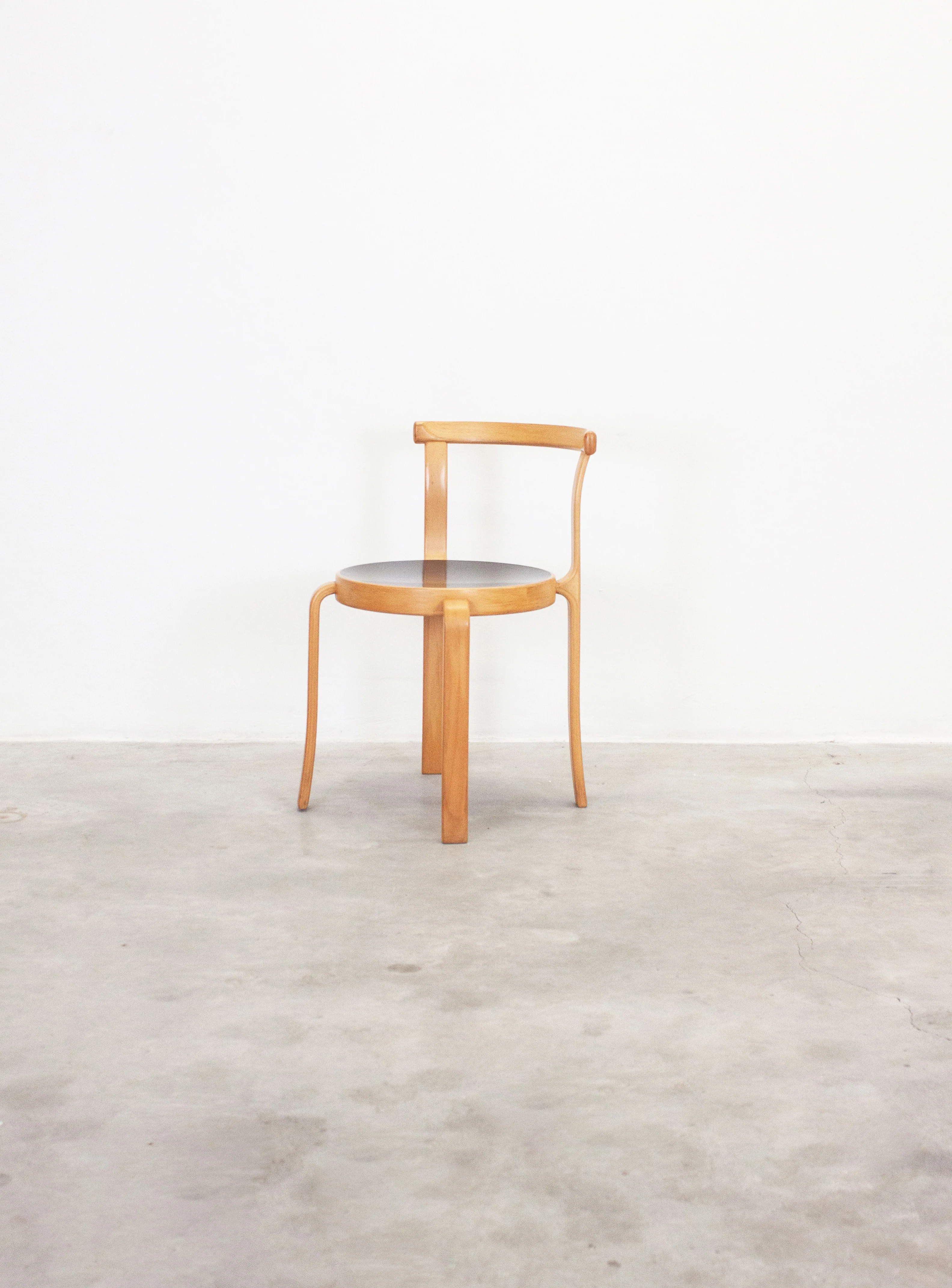 Magnus Olesen Model 8000 Dining Chair by Rud Thygesen & Johnny Sørensen (Black) - Image 13
