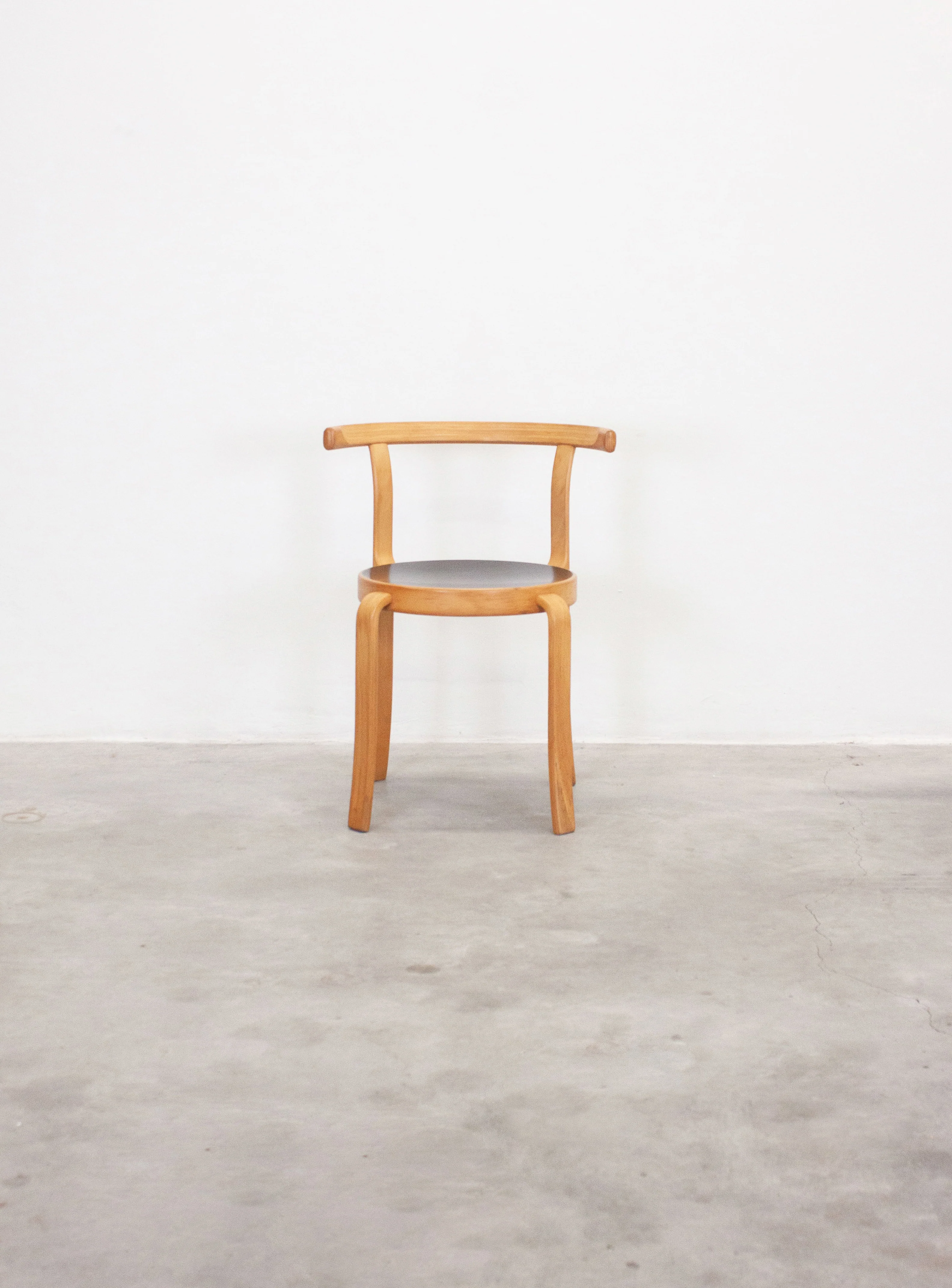Magnus Olesen Model 8000 Dining Chair by Rud Thygesen & Johnny Sørensen (Black) - Image 6