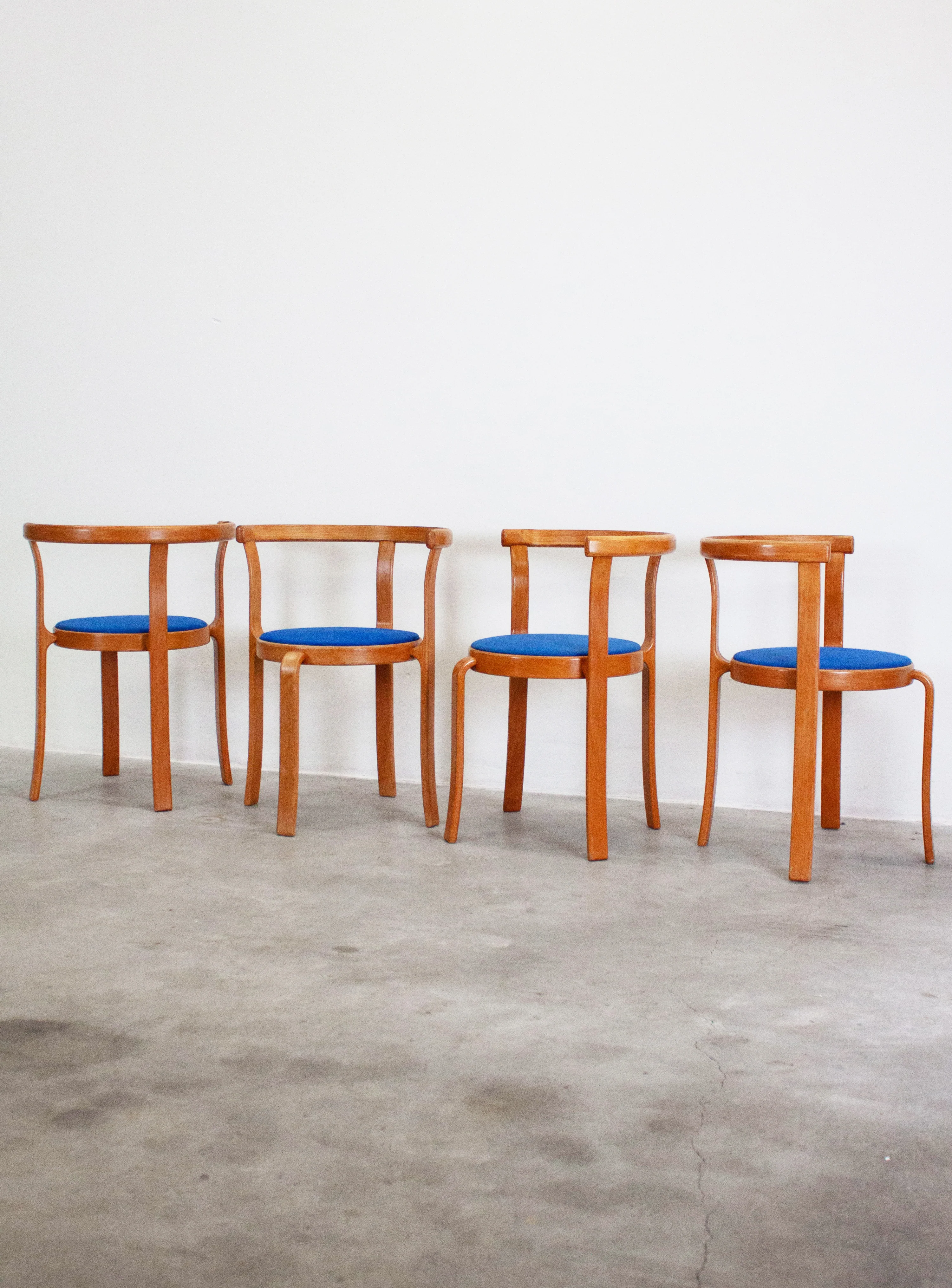 Magnus Olesen Model 8000 Dining Chair by Rud Thygesen & Johnny Sørensen (Blue) - Image 11