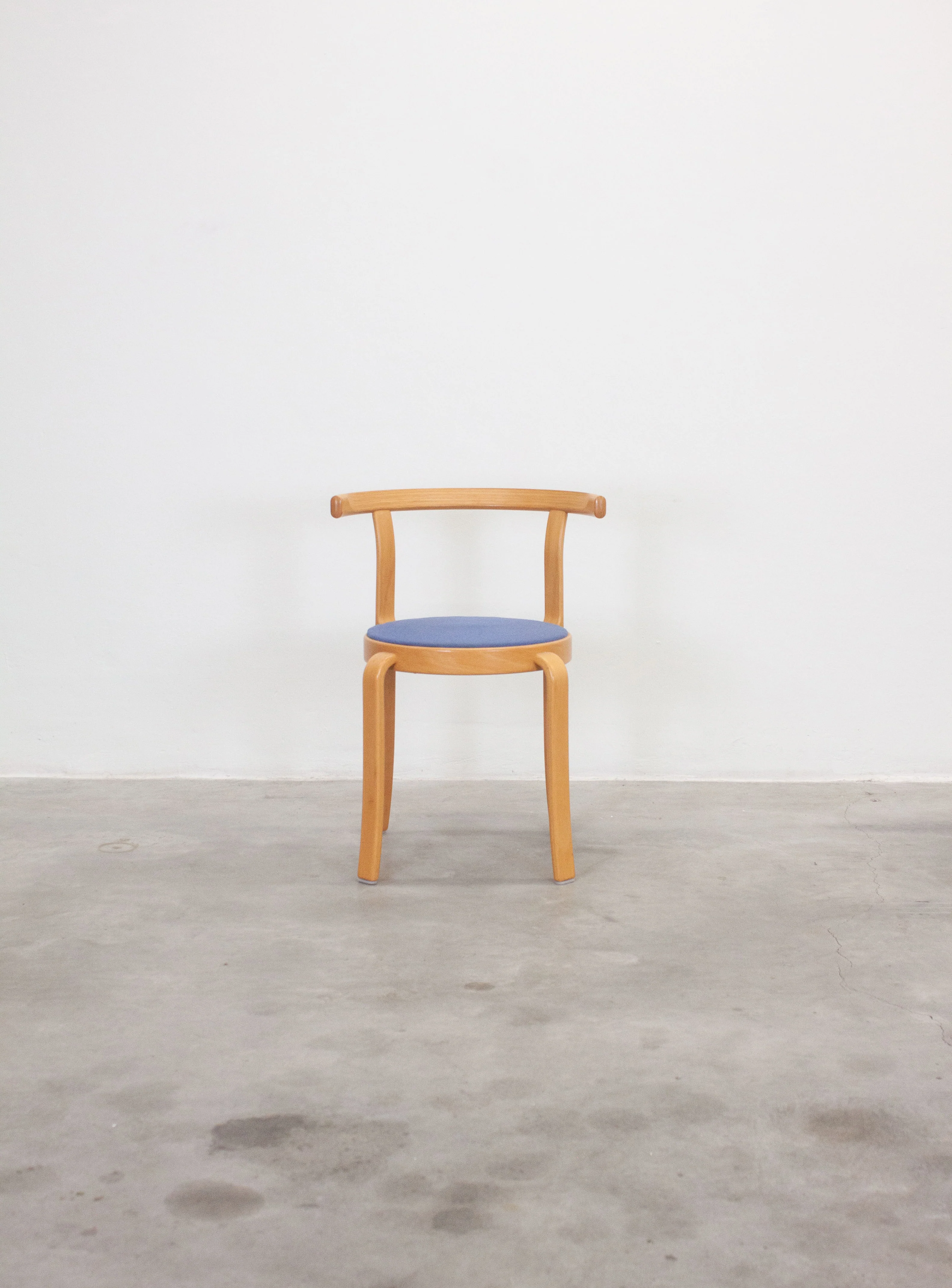 Magnus Olesen Model 8000 Dining Chair by Rud Thygesen & Johnny Sørensen (Light Blue) - Image 2