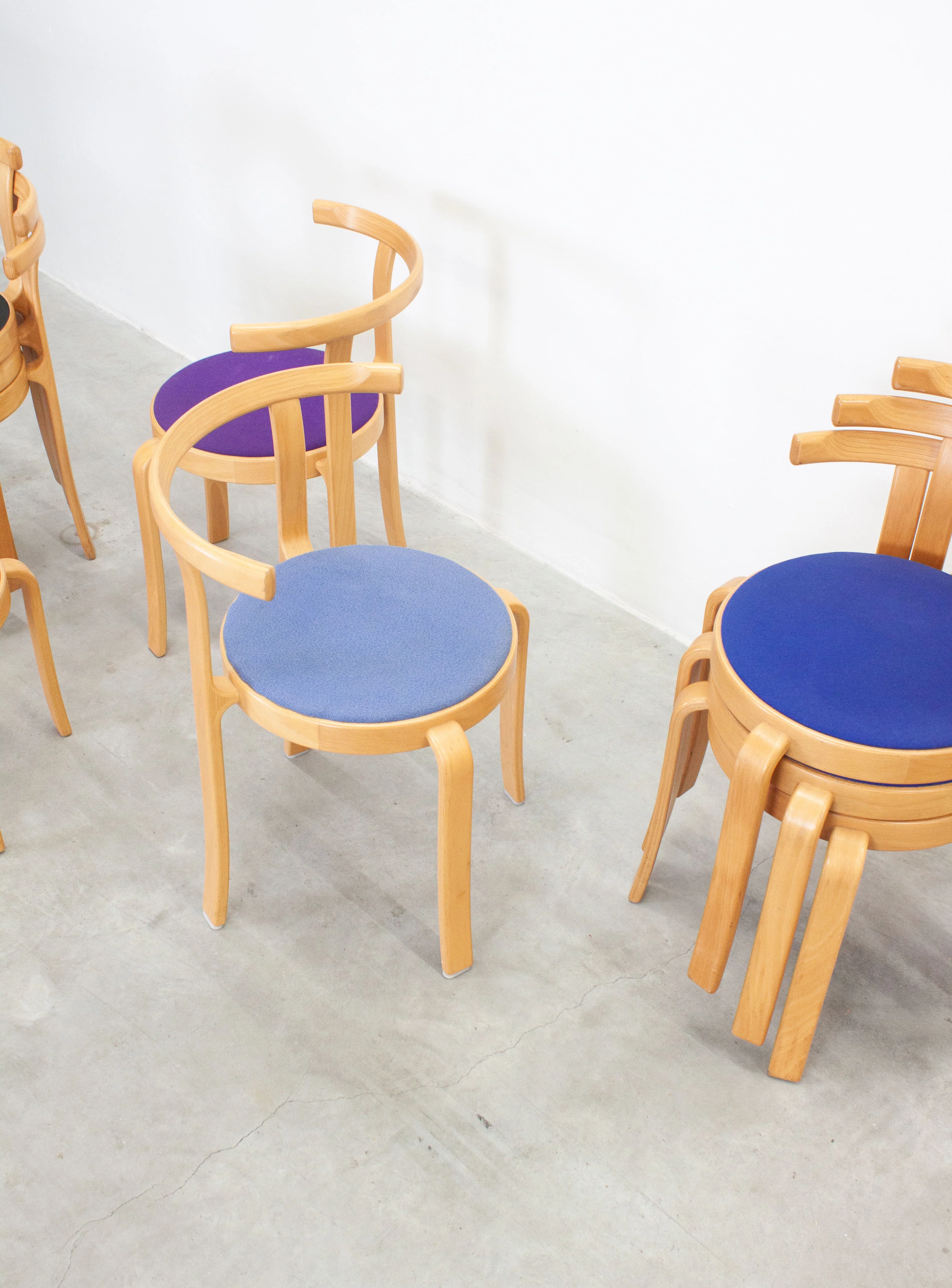 Magnus Olesen Model 8000 Dining Chair by Rud Thygesen & Johnny Sørensen (Light Blue) - Image 5