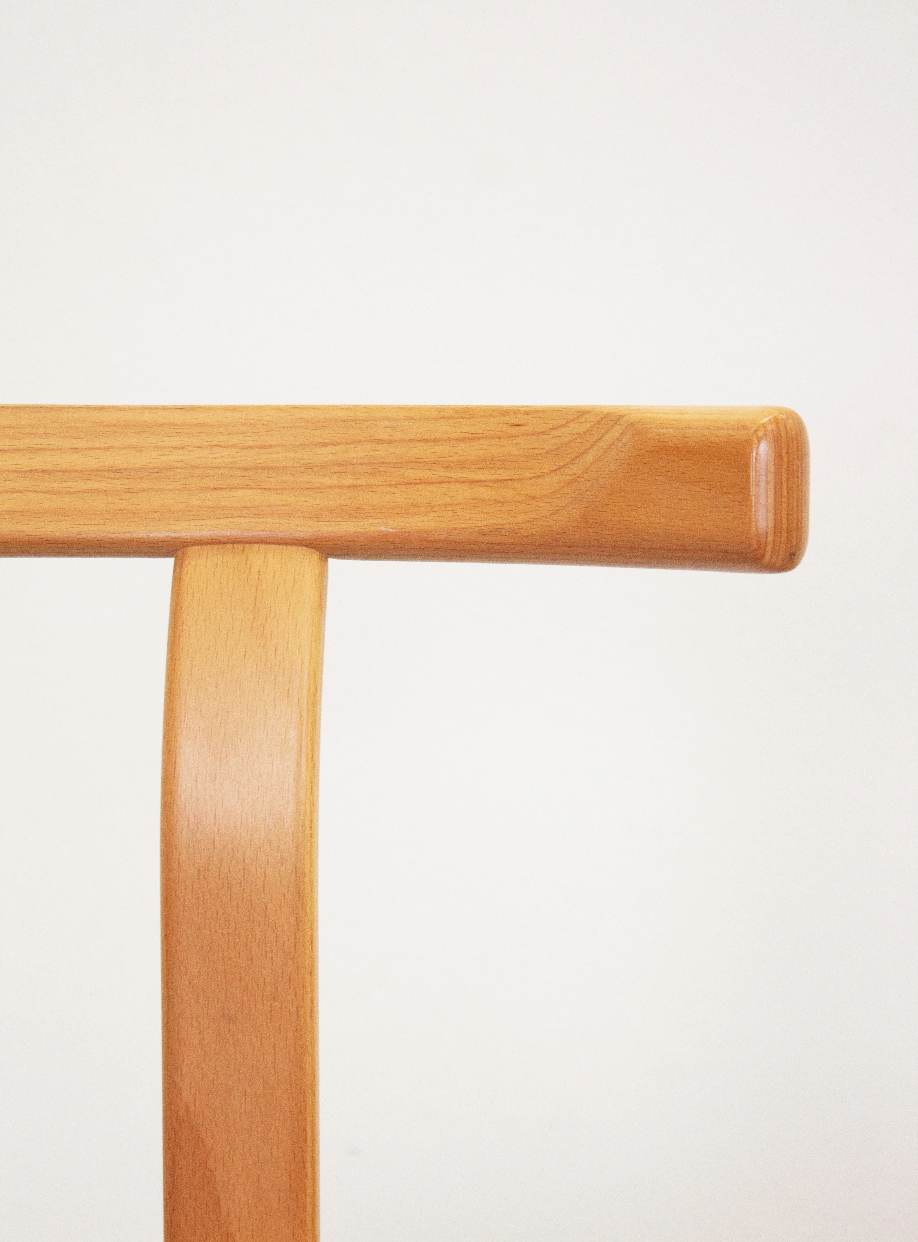 Magnus Olesen Model 8000 Dining Chair by Rud Thygesen & Johnny Sørensen (Purple) - Image 3