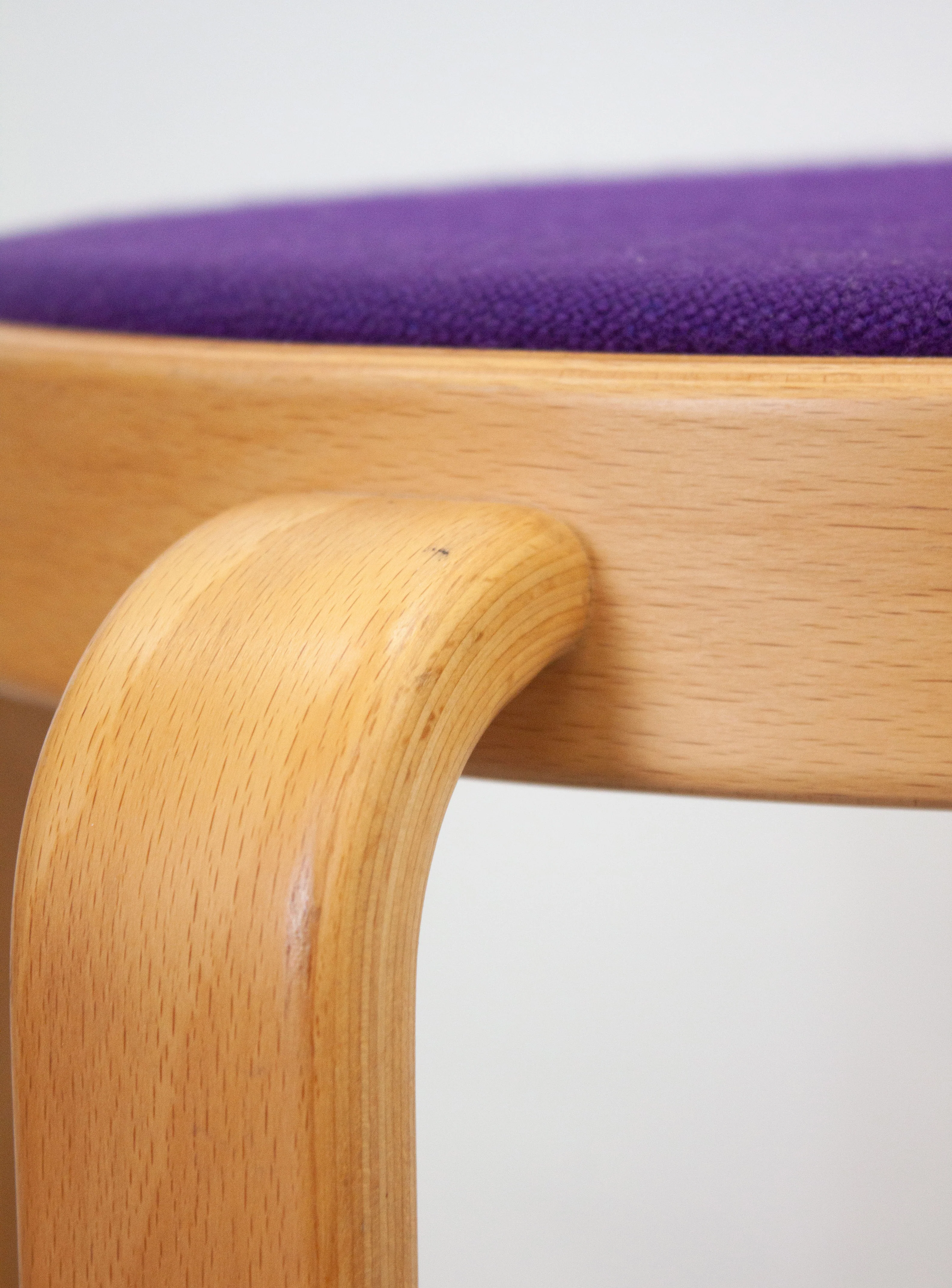 Magnus Olesen Model 8000 Dining Chair by Rud Thygesen & Johnny Sørensen (Purple) - Image 8