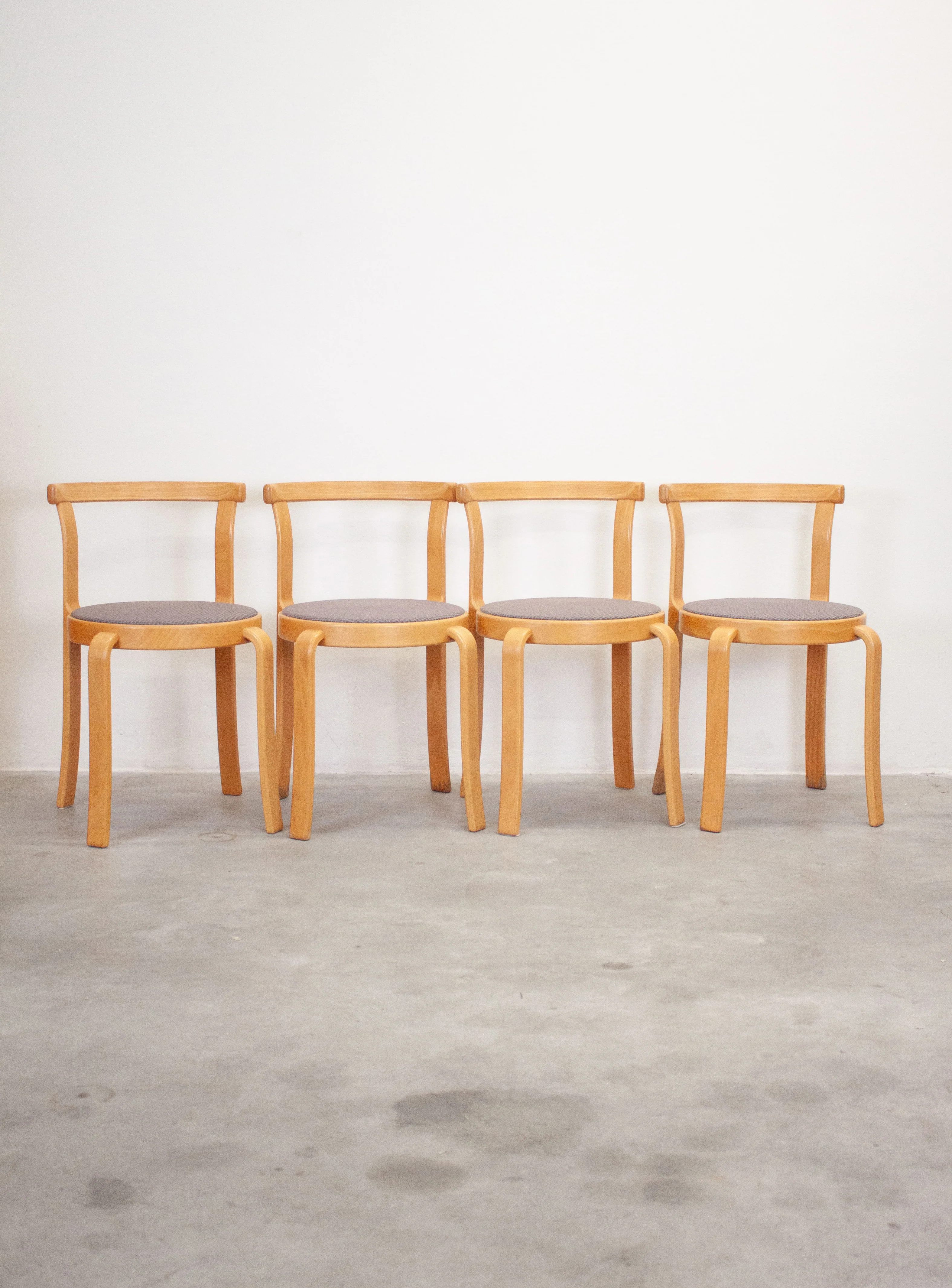Magnus Olesen Model 8000 Dining Chairs by Rud Thygesen & Johnny Sørensen - Image 16