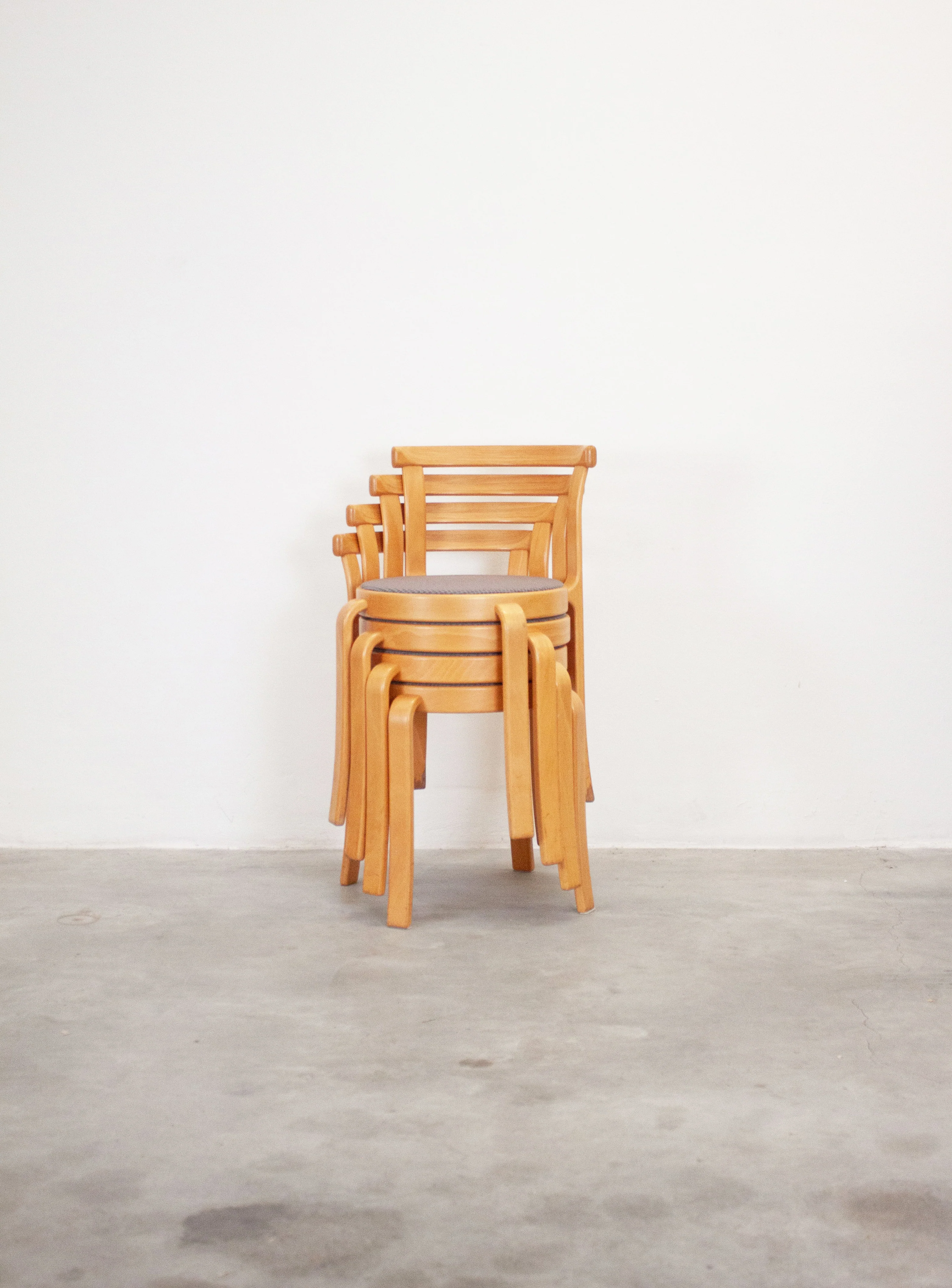 Magnus Olesen Model 8000 Dining Chairs by Rud Thygesen & Johnny Sørensen - Image 4