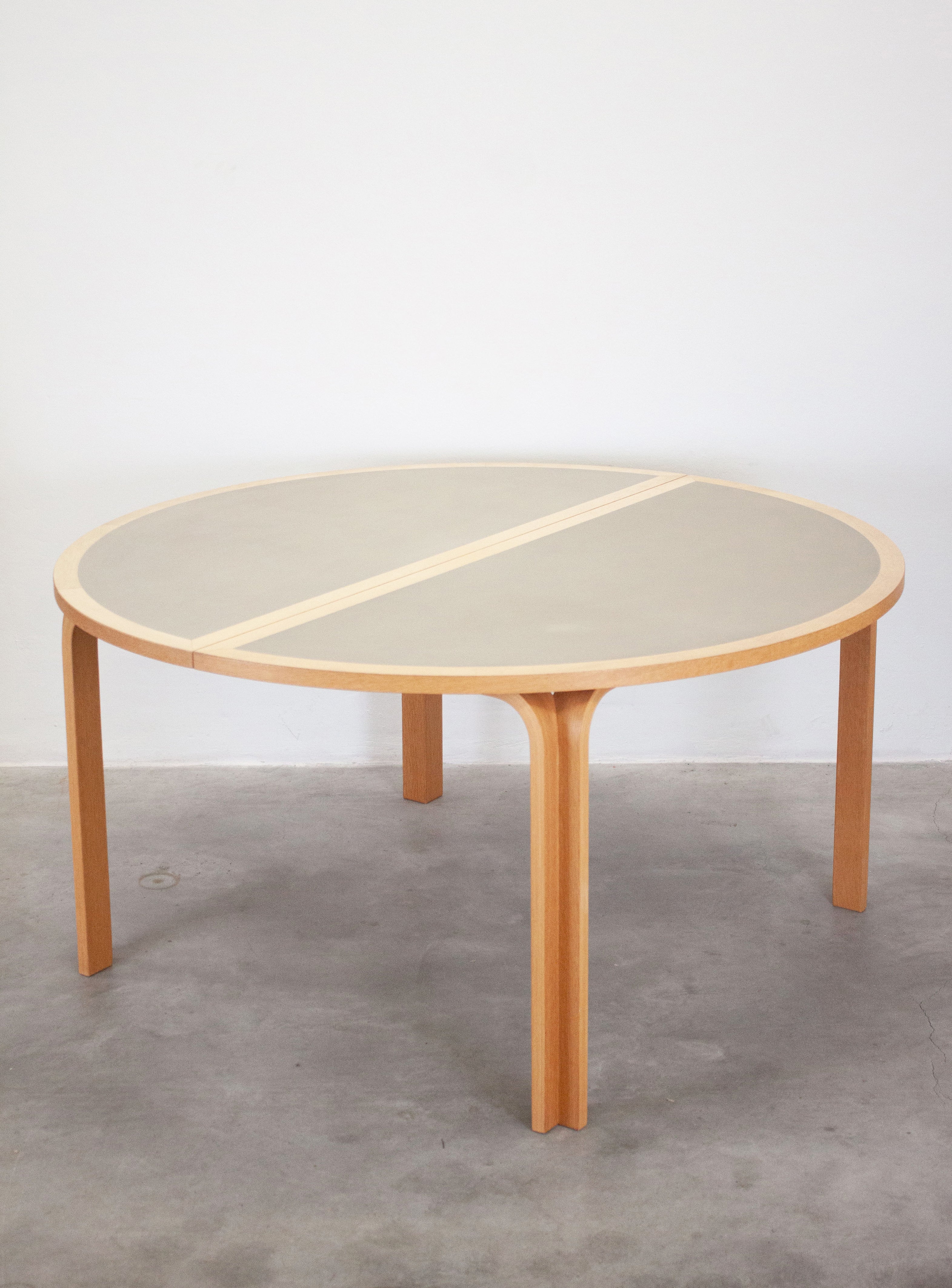 Magnus Olesen Round Dining Table by Rud Thygesen & Johnny Sørensen (Grey) - Image 3