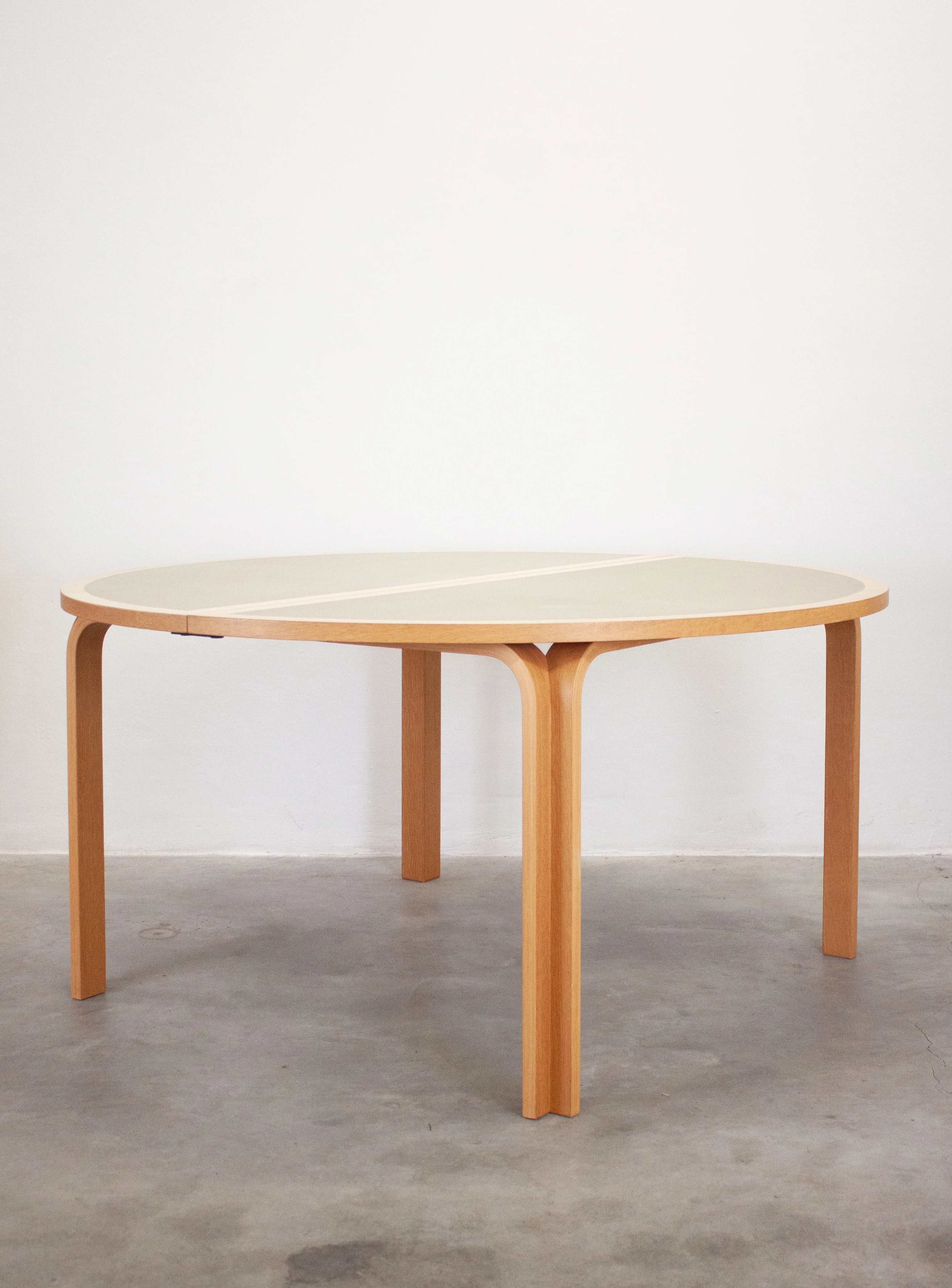Magnus Olesen Round Dining Table by Rud Thygesen & Johnny Sørensen (Grey) - Image 5