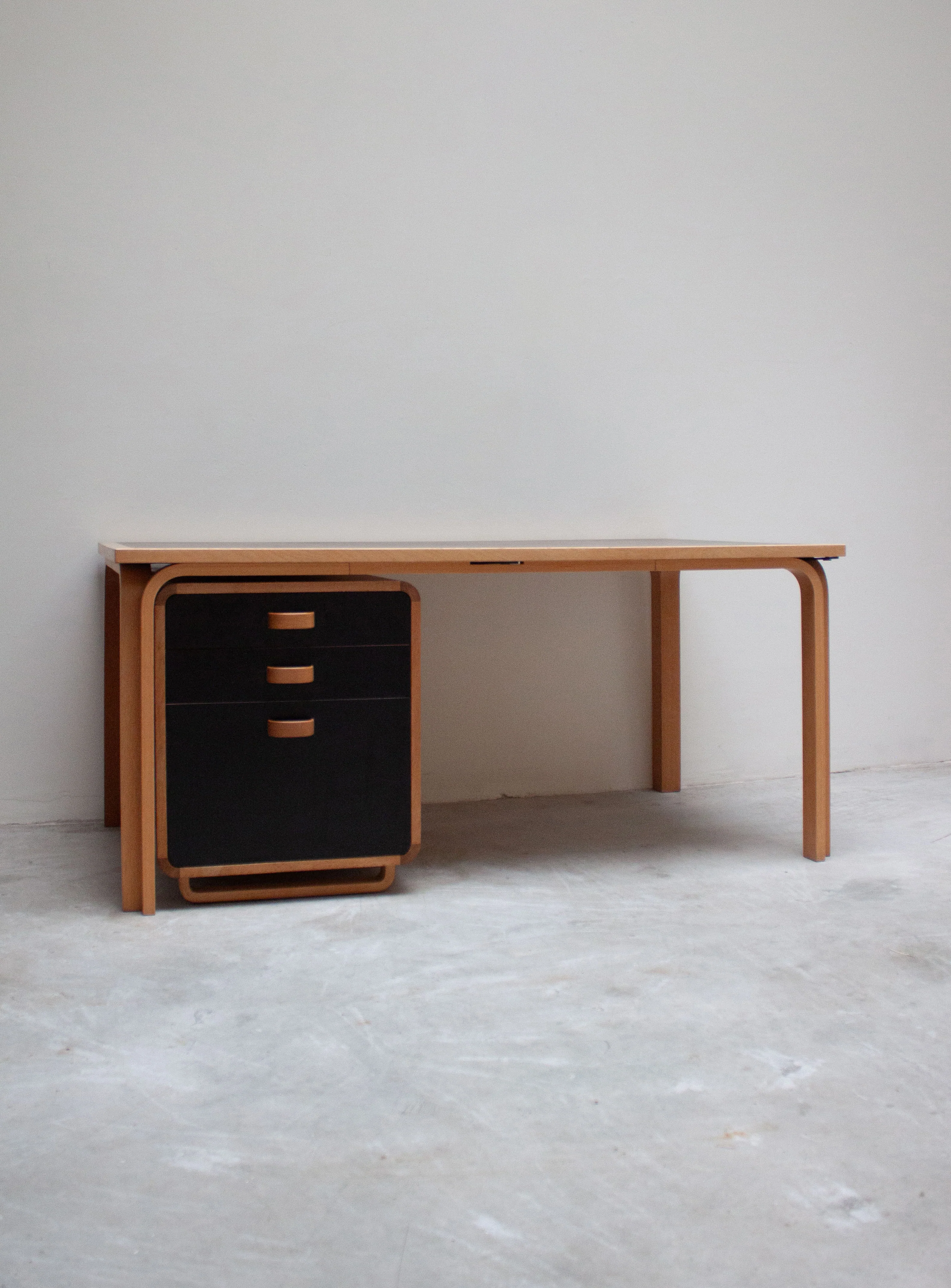 Magnus Olesen Writing Desk by Rud Thygesen & Johnny Sørensen (Black) - Image 3