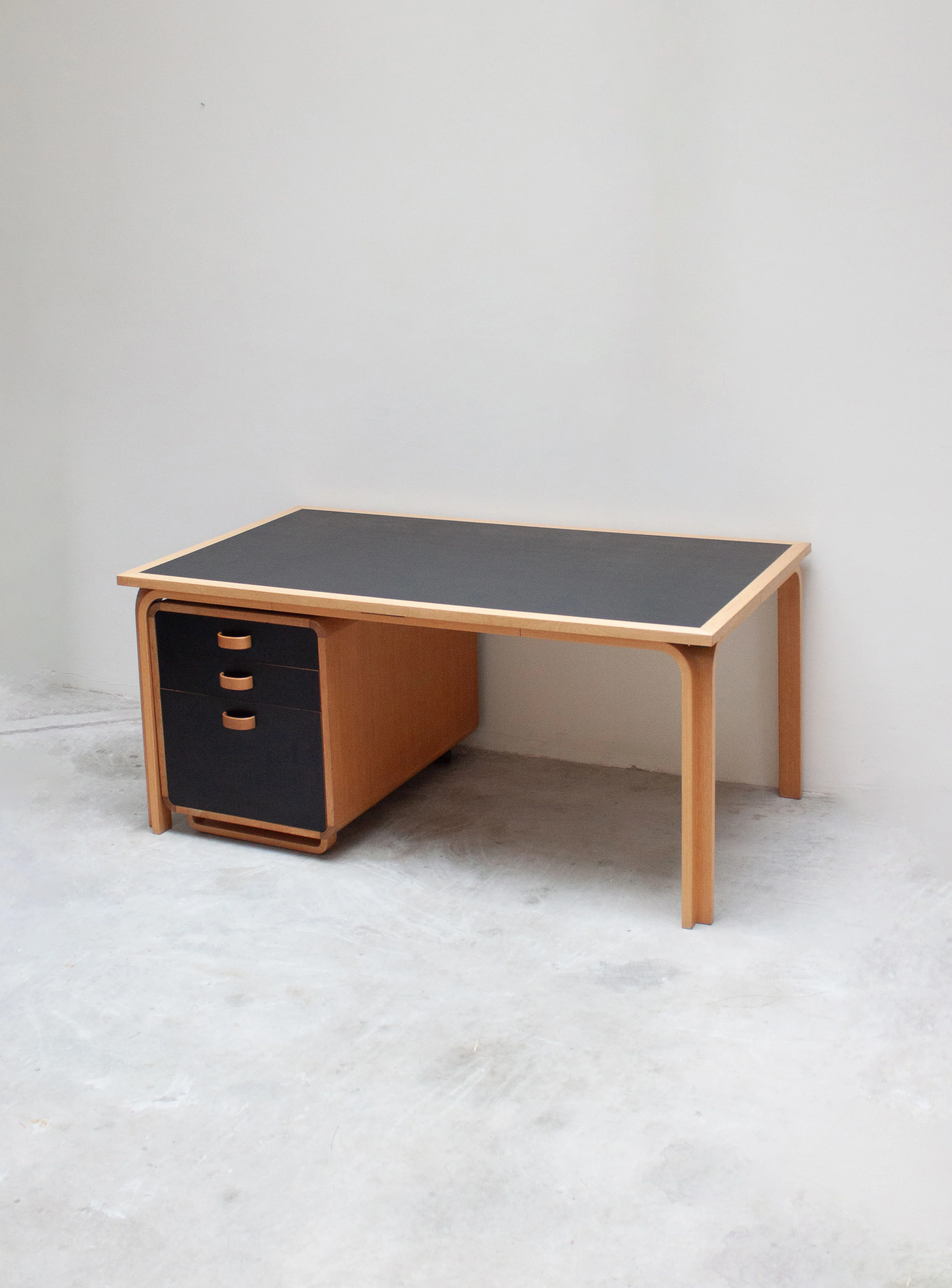 Magnus Olesen Writing Desk by Rud Thygesen & Johnny Sørensen (Black) - Image 6