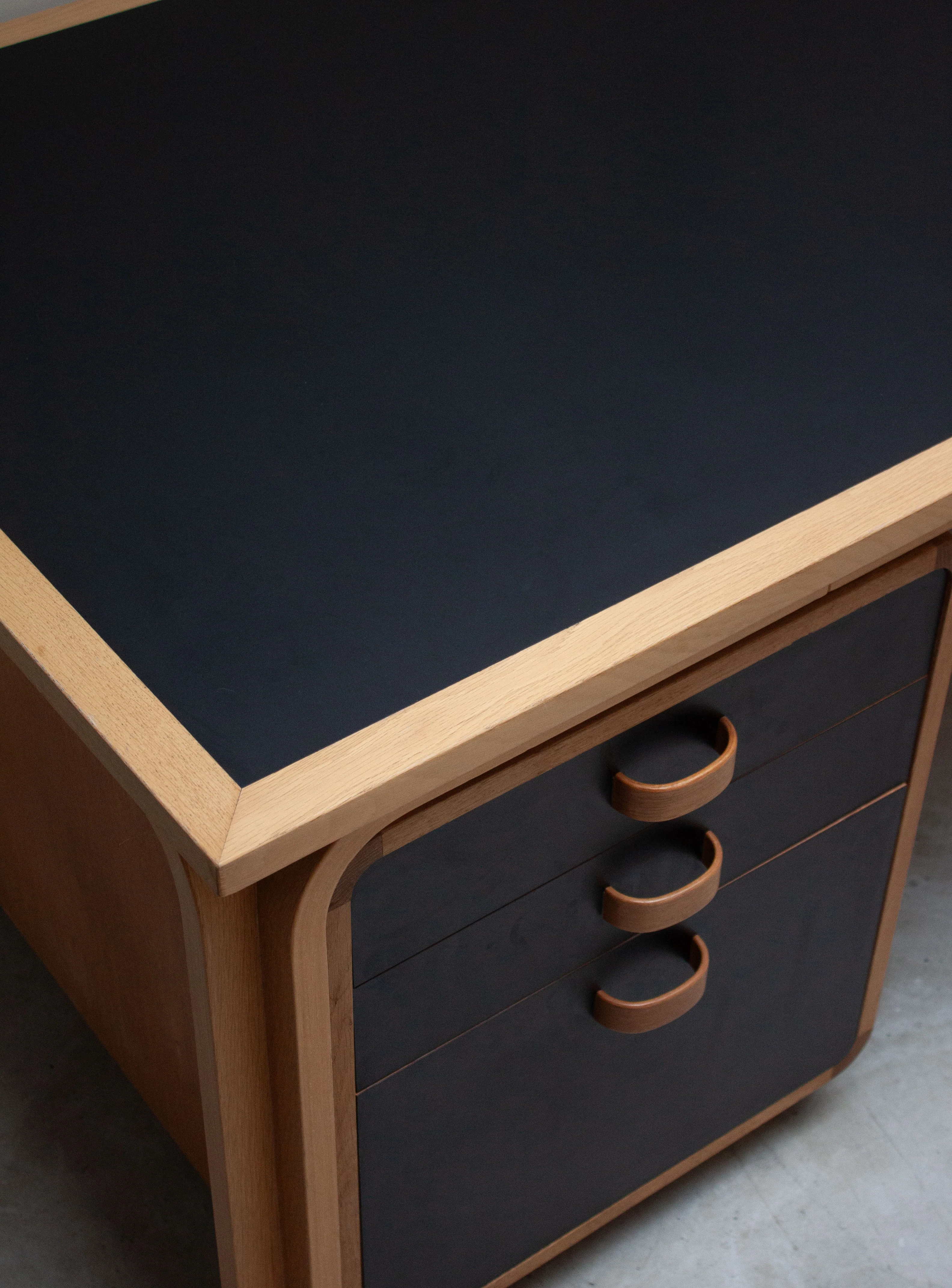 Magnus Olesen Writing Desk by Rud Thygesen & Johnny Sørensen (Black) - Image 8