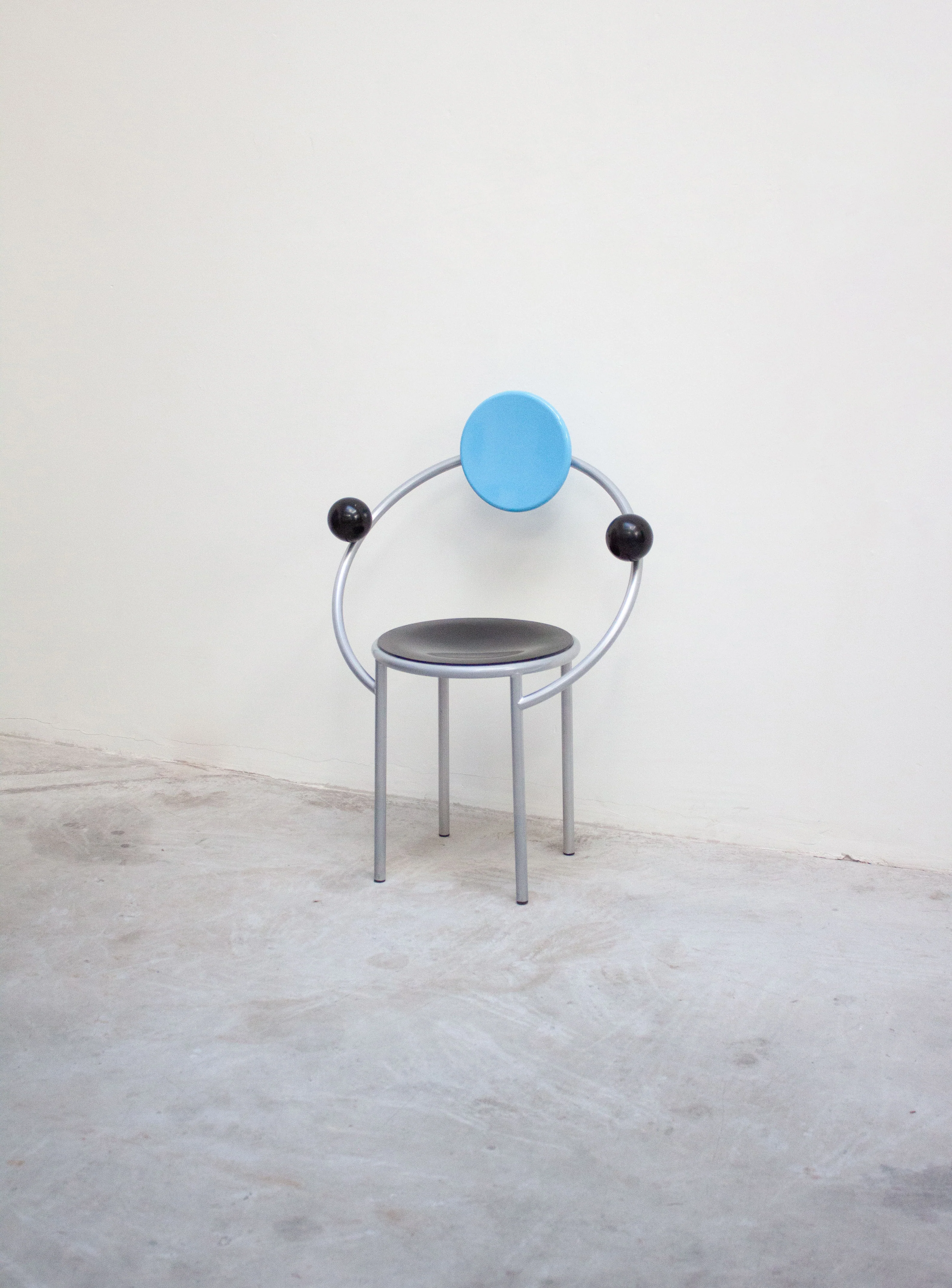 Memphis Milano First Chair by Michele De Lucchi - Image 6