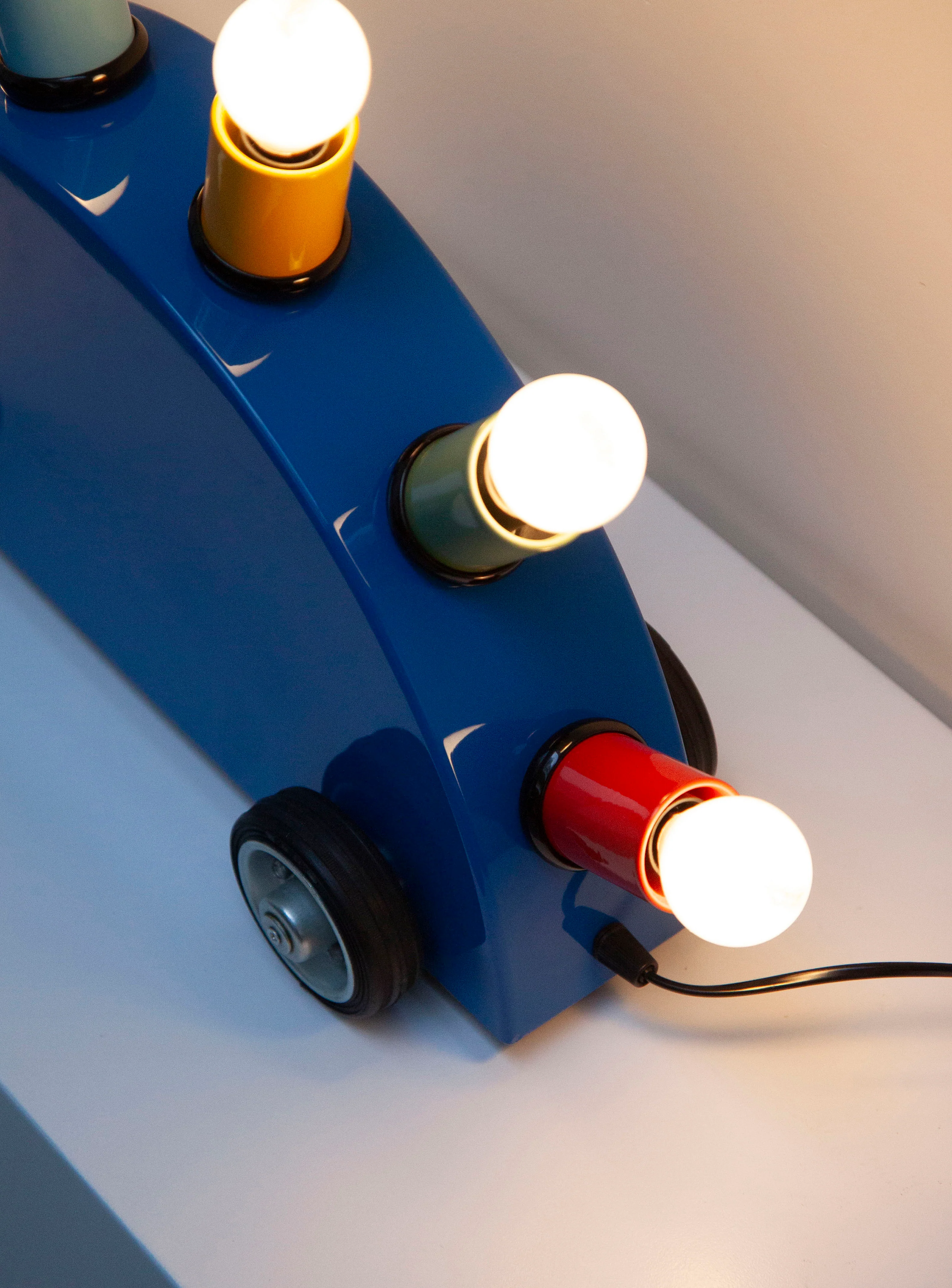Memphis Milano Super Lamp by Martine Bedin - Image 11