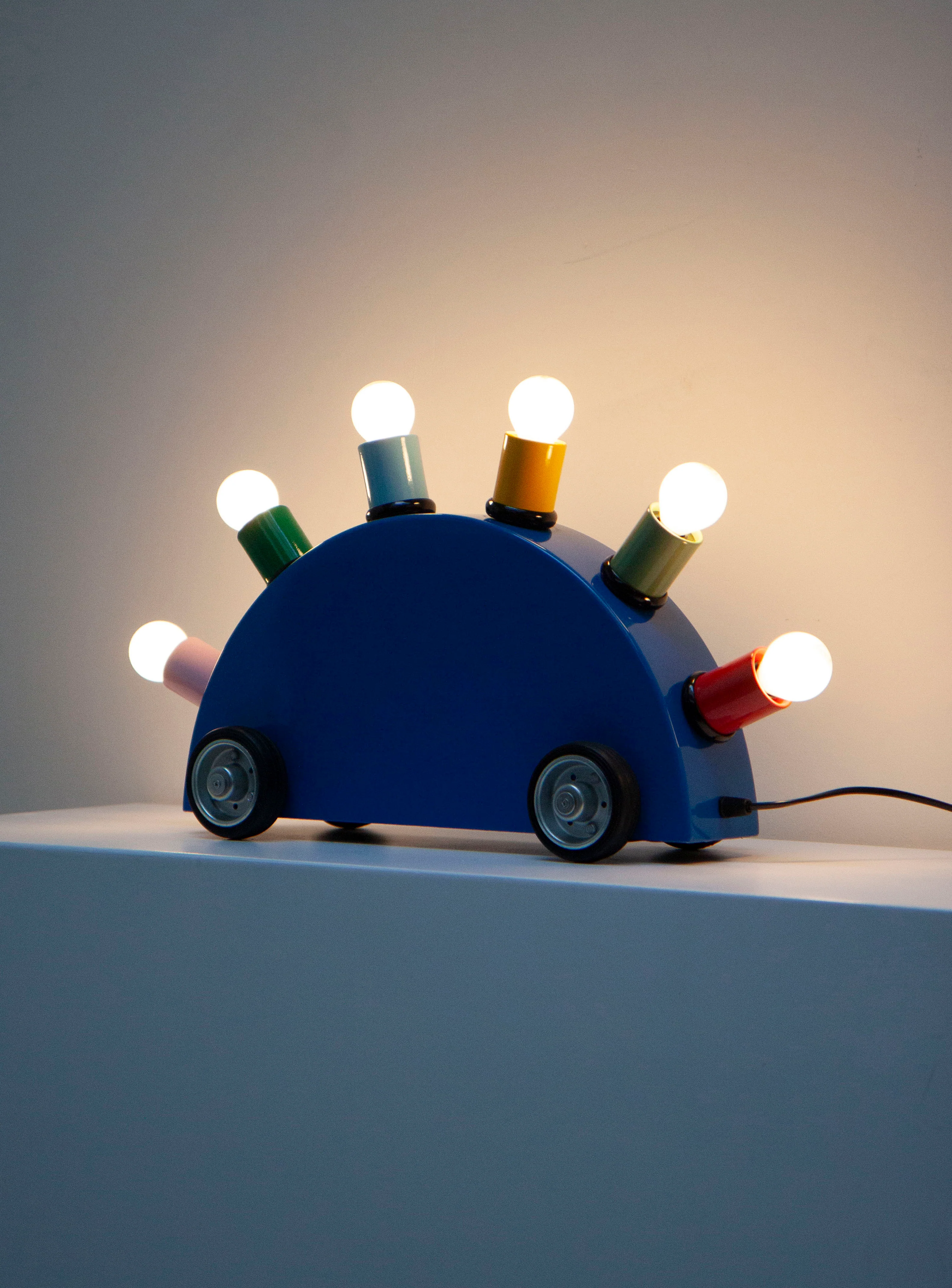 Memphis Milano Super Lamp by Martine Bedin - Image 2