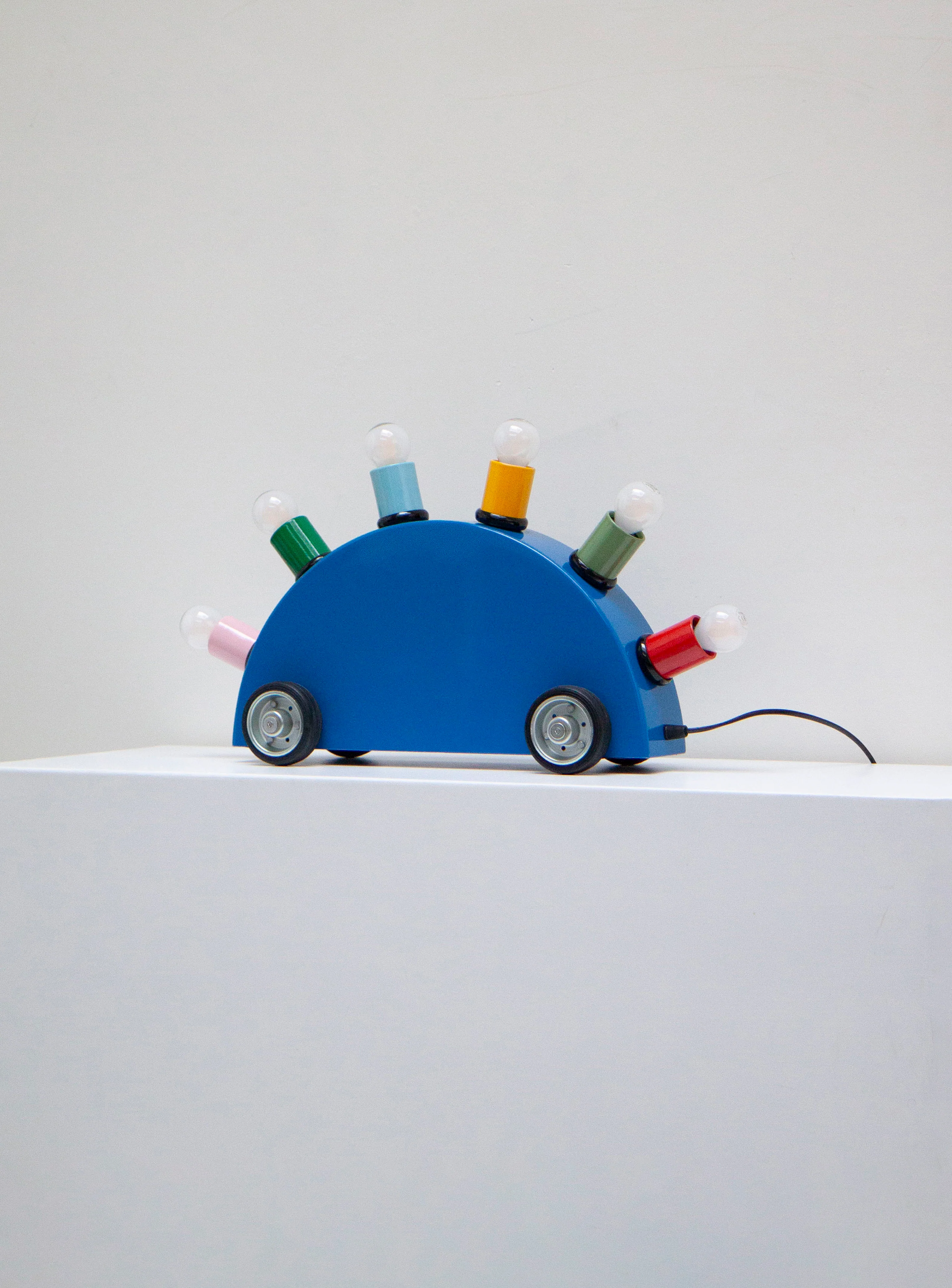 Memphis Milano Super Lamp by Martine Bedin - Image 3