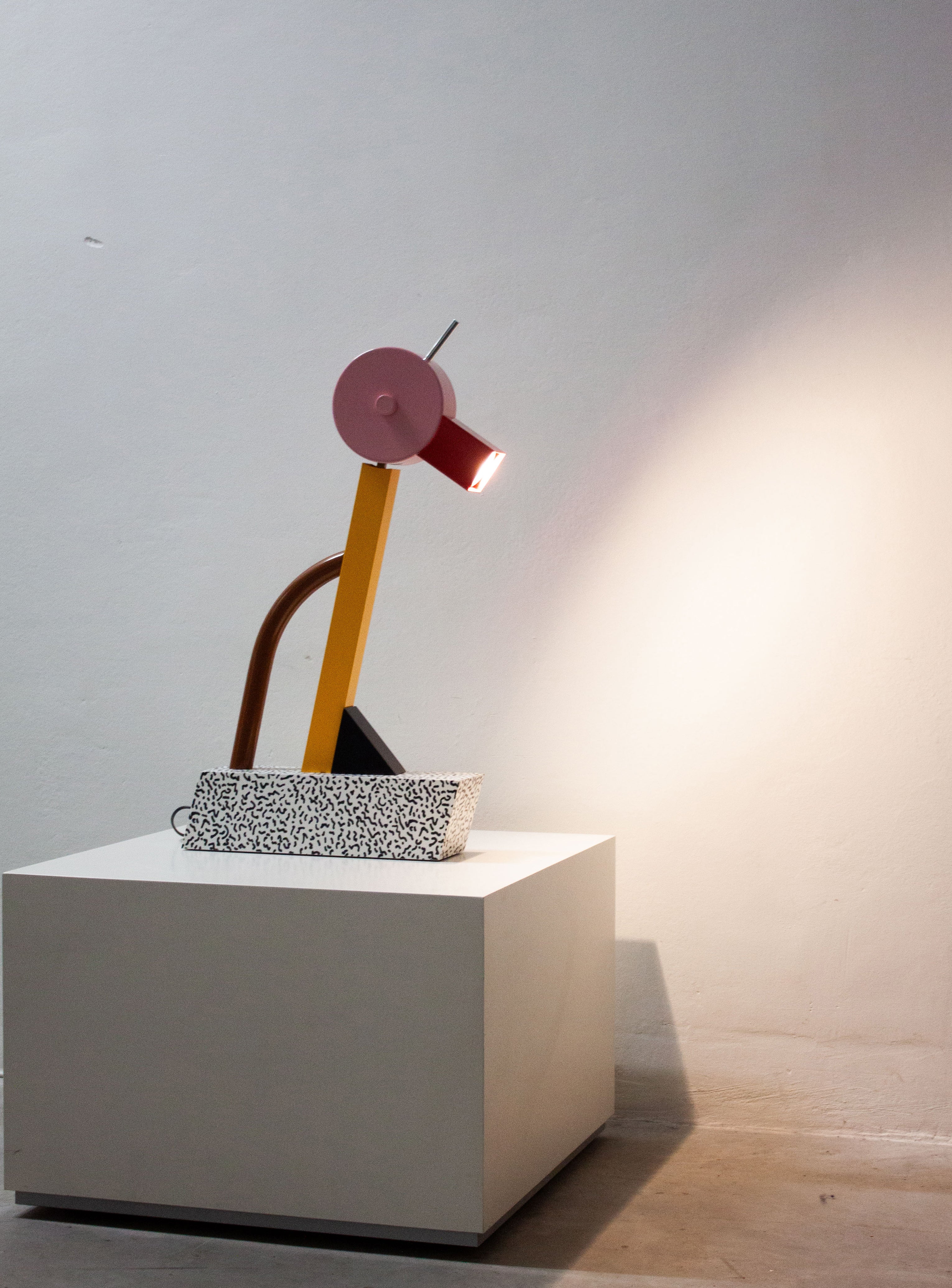 Memphis Milano Tahiti Lamp by Ettore Sottsass - Image 16