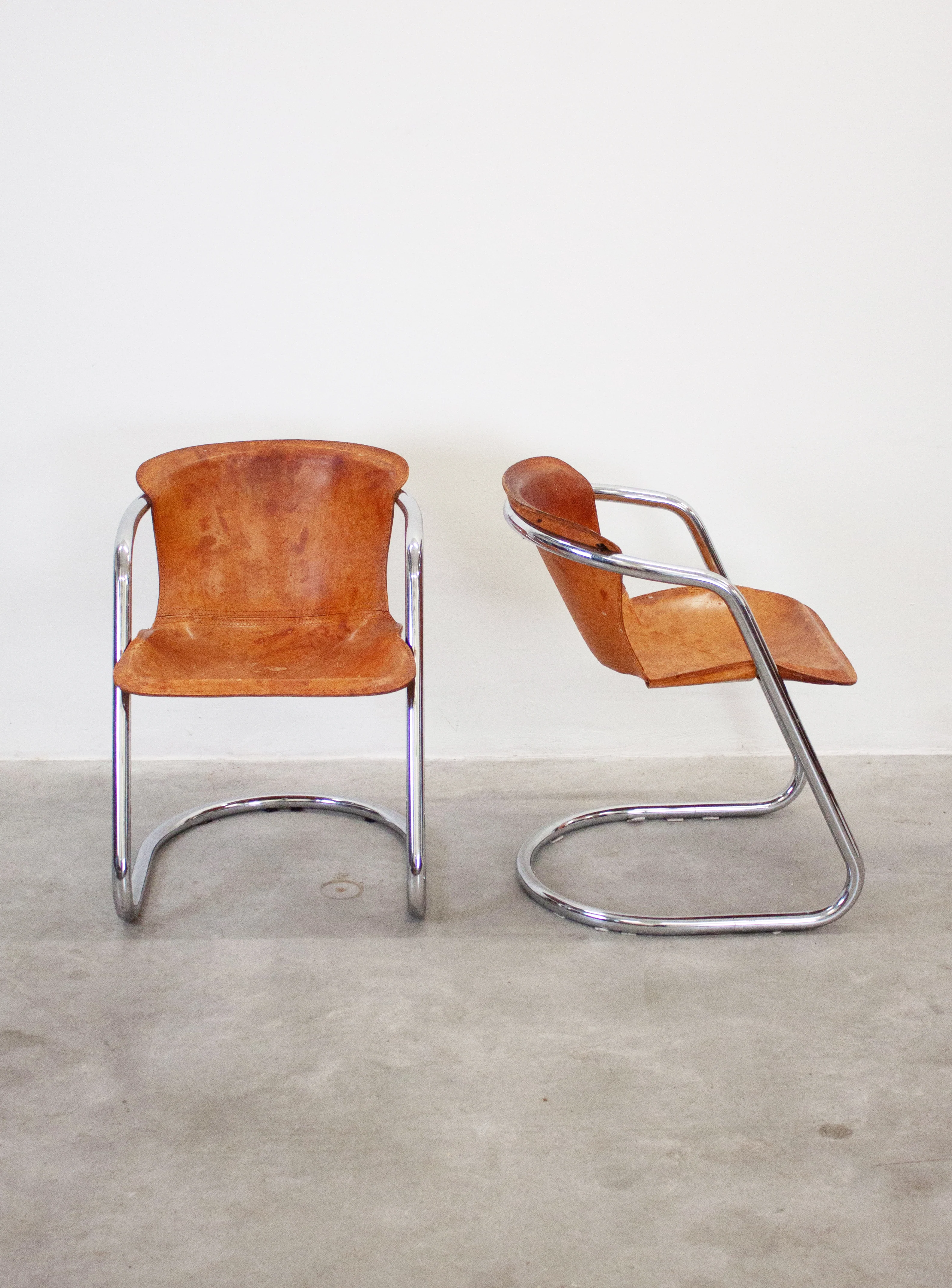 Metaform Tubular Chrome Dining Chairs (Cognac)