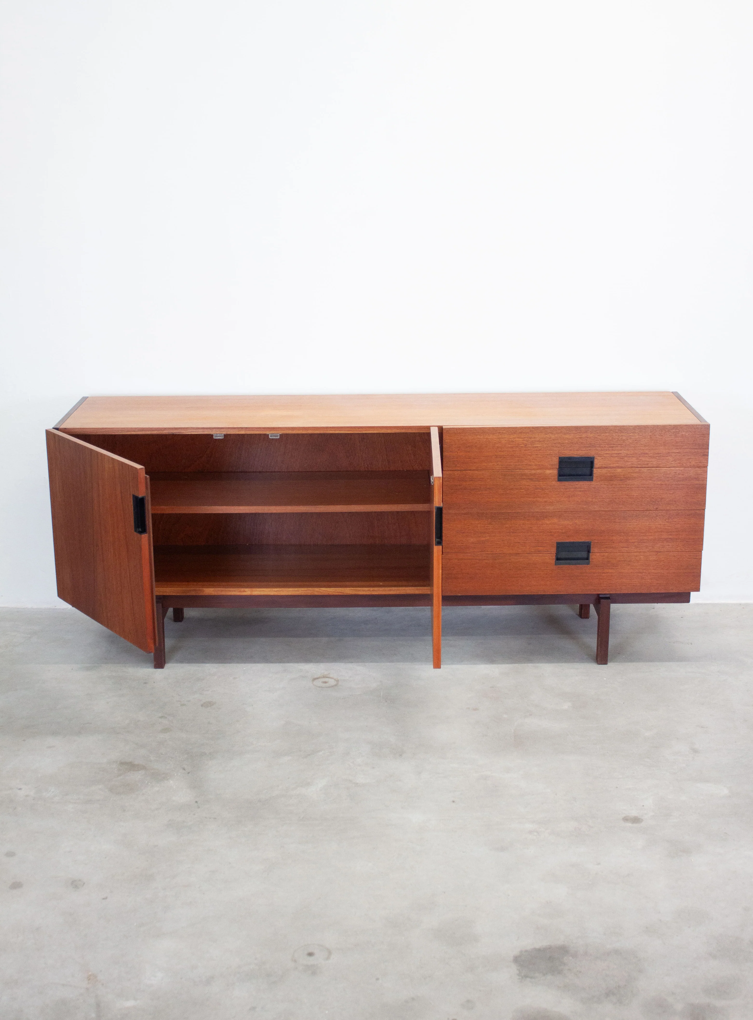 Pastoe DU04 Sideboard by Cees Braakman (Japanese Series) - Image 8