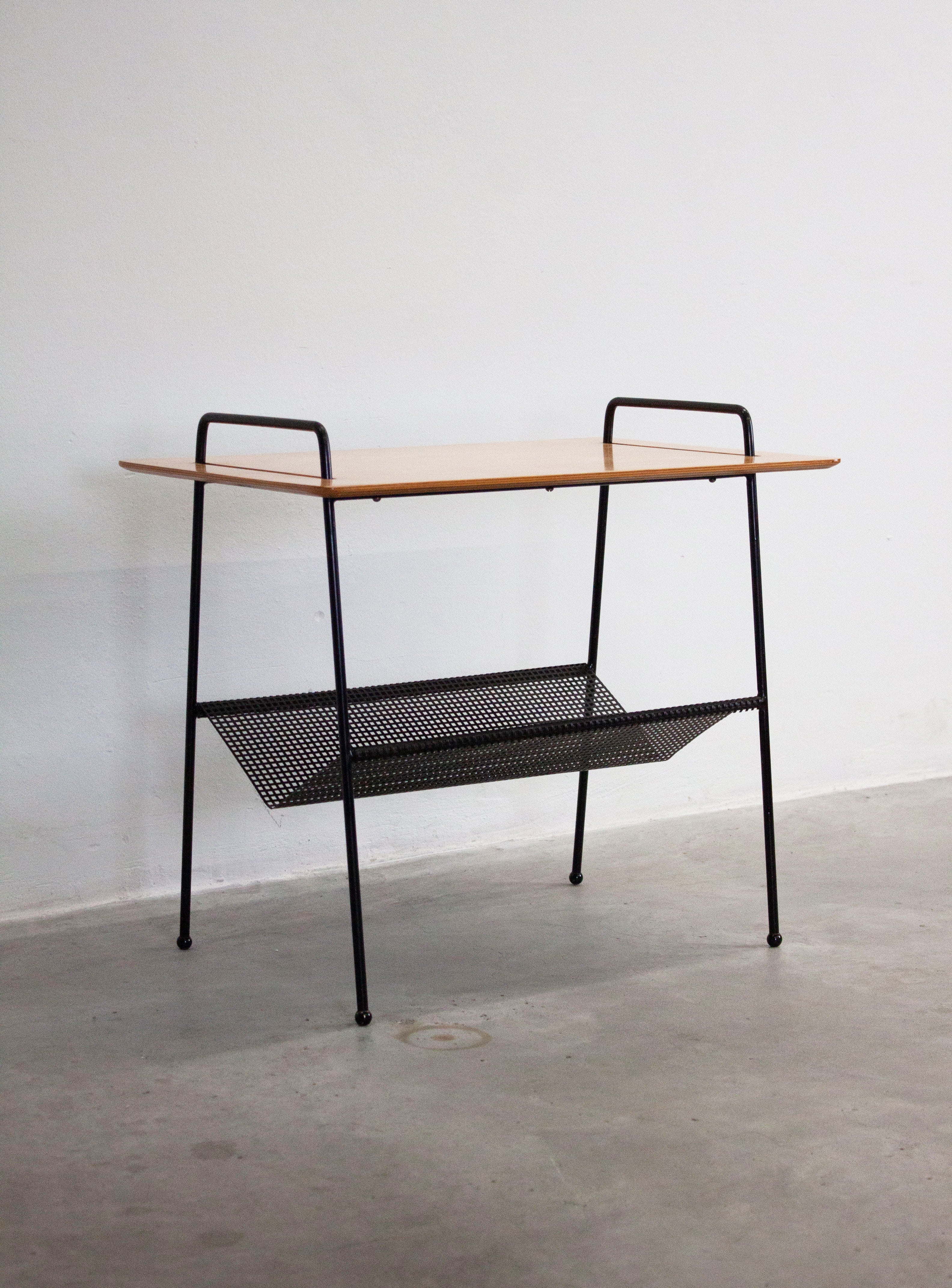 Pastoe TM04 Side Table with Magazine Rack by Cees Braakman - Image 11
