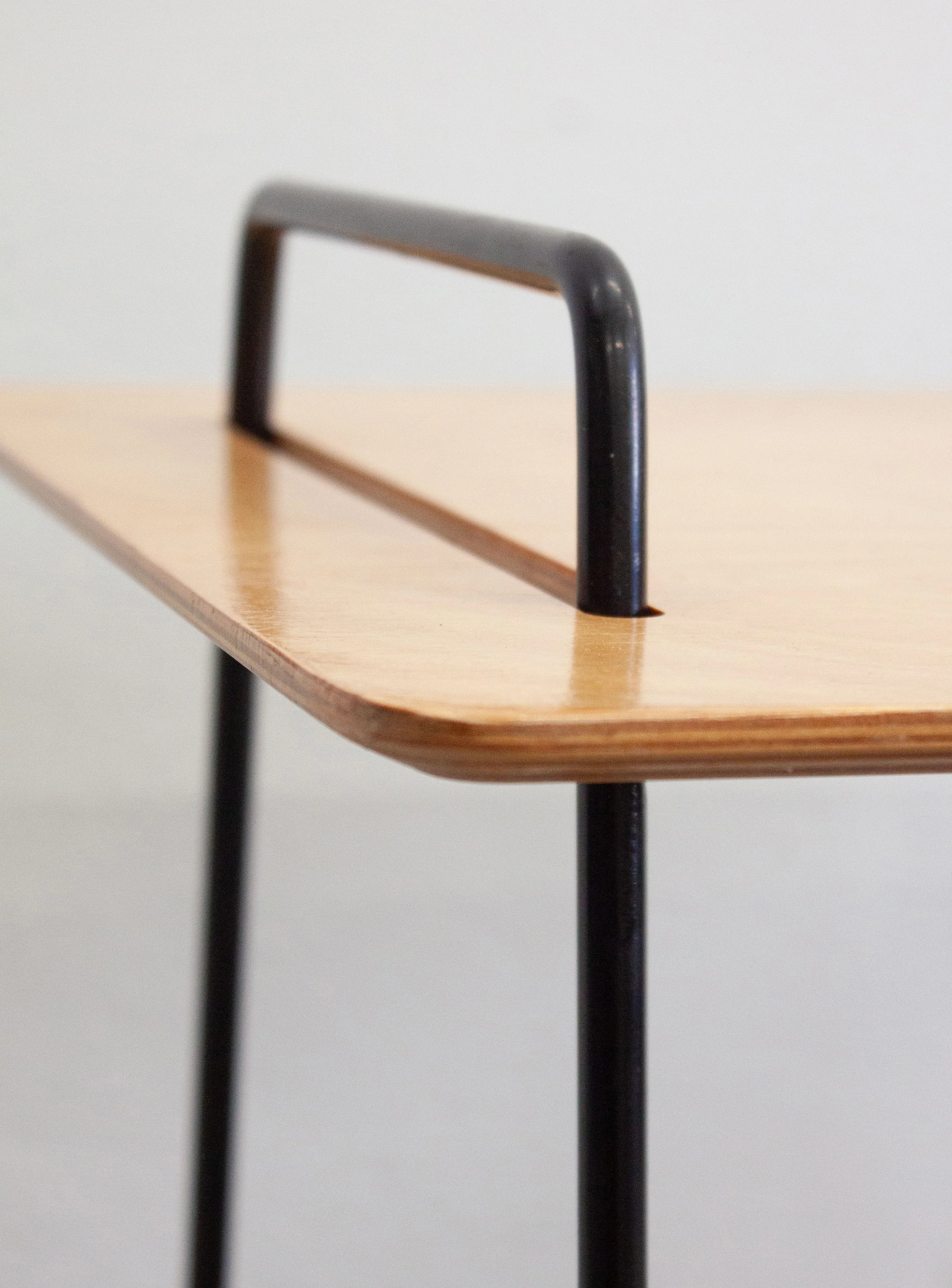Pastoe TM04 Side Table with Magazine Rack by Cees Braakman - Image 17